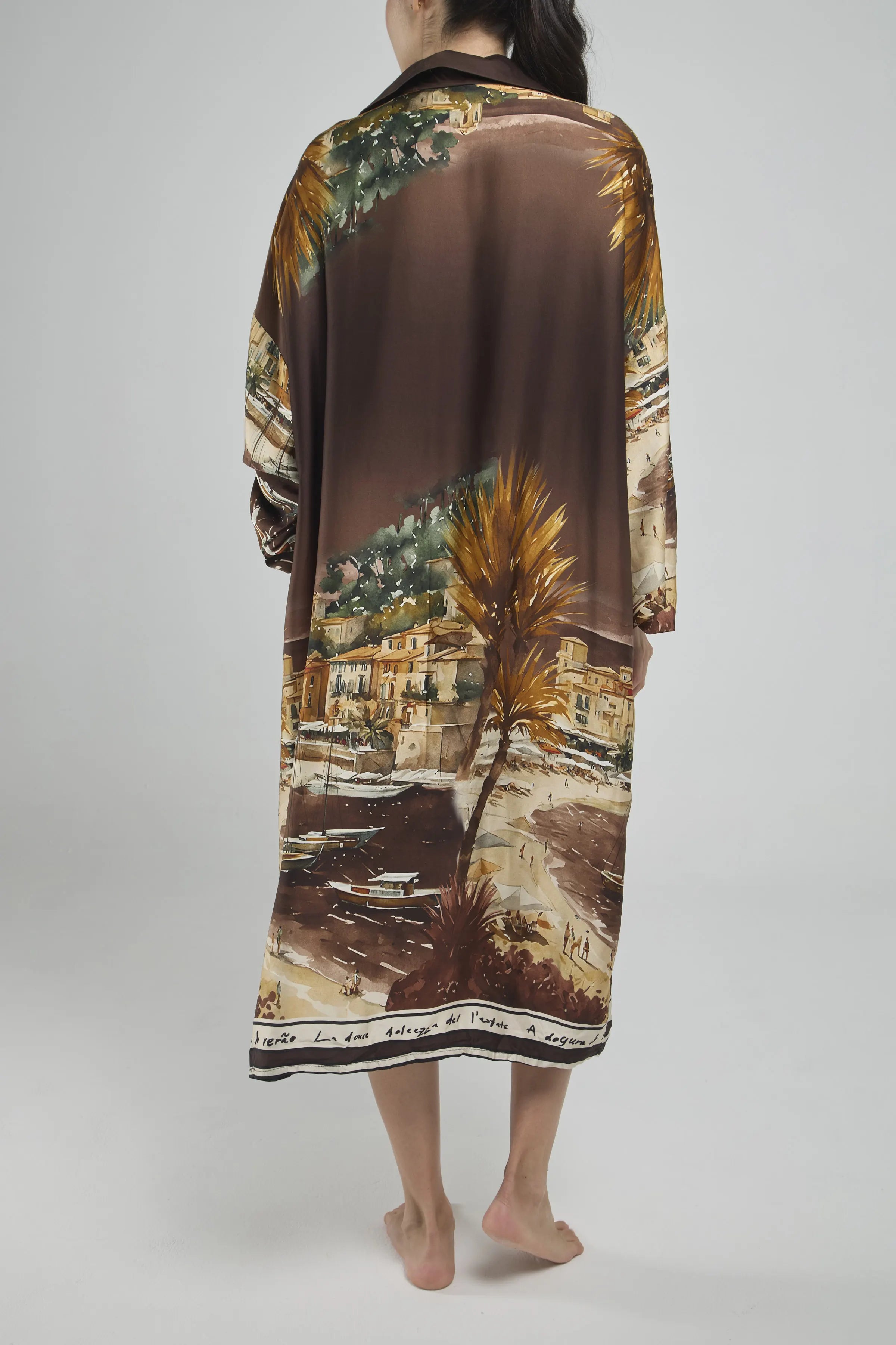 VESTIDO SATIN CORTE  ESTAMPADO CIUDAD C/C M/L