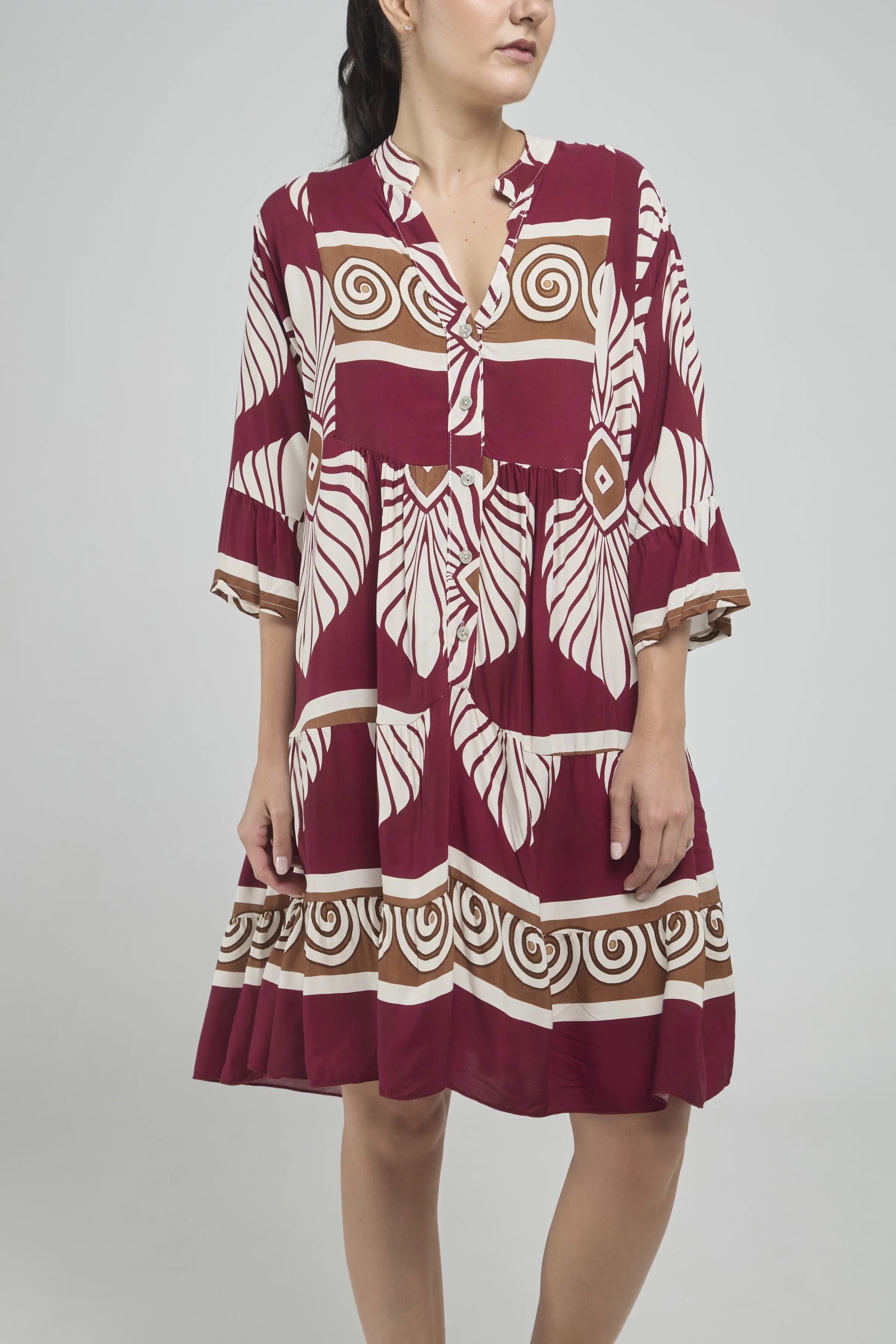 VESTIDO CORTO ESTAMPADO HOJAS PERILLA INTERRUMPIDA  M/C