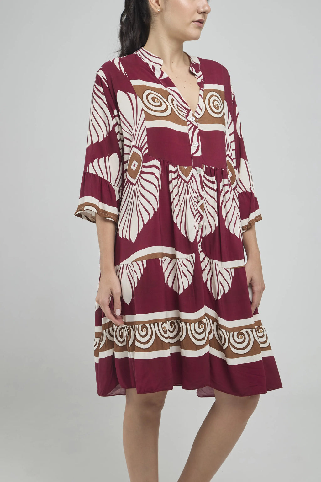 VESTIDO CORTO ESTAMPADO HOJAS PERILLA INTERRUMPIDA  M/C