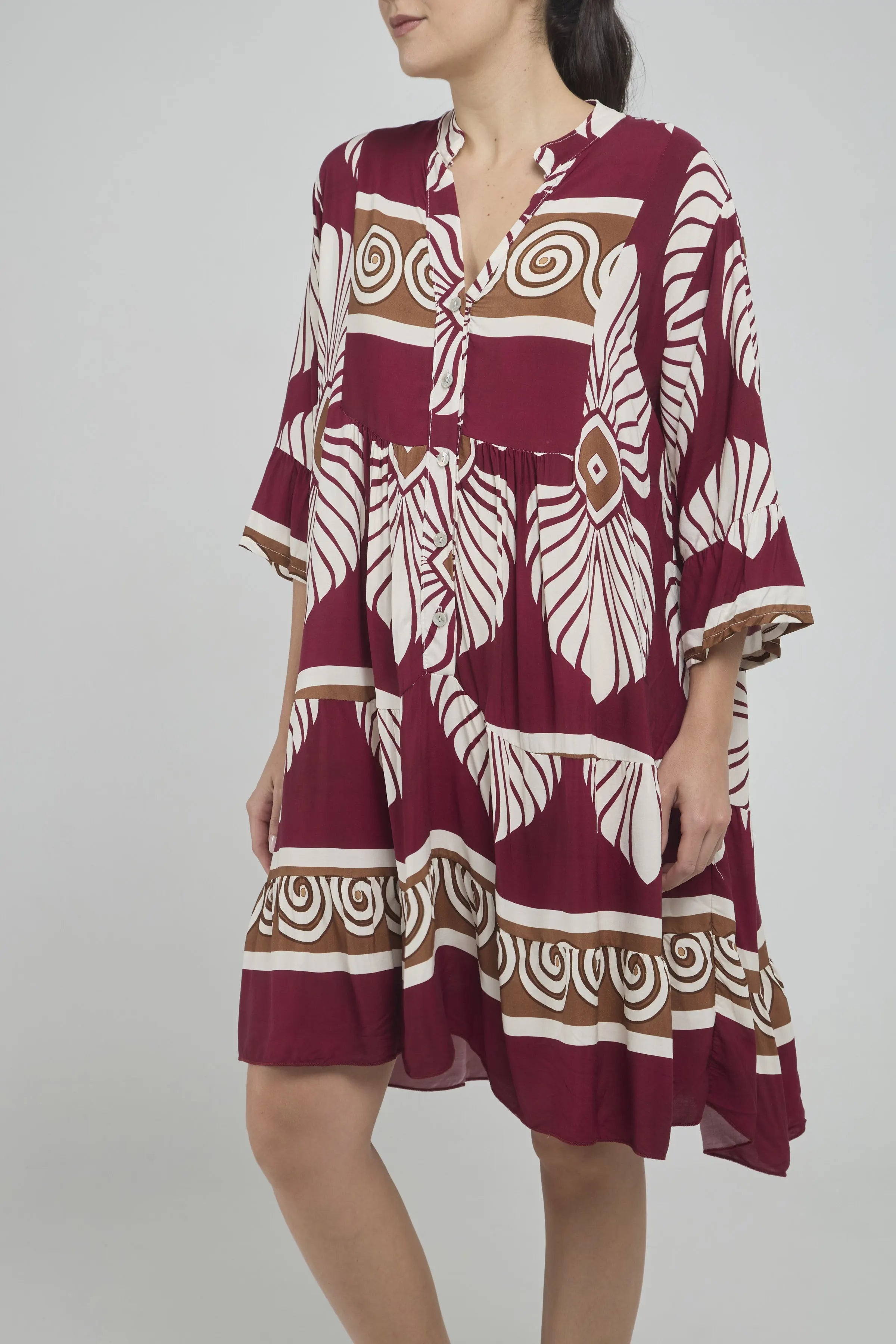 VESTIDO CORTO ESTAMPADO HOJAS PERILLA INTERRUMPIDA  M/C