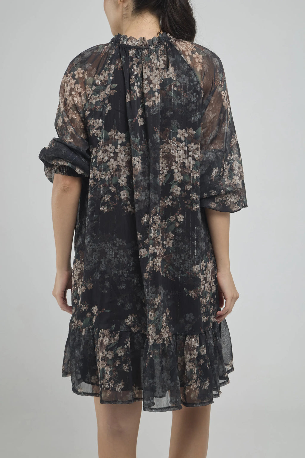 VESTIDO CORTO ESTAMPADO CON RESORTE