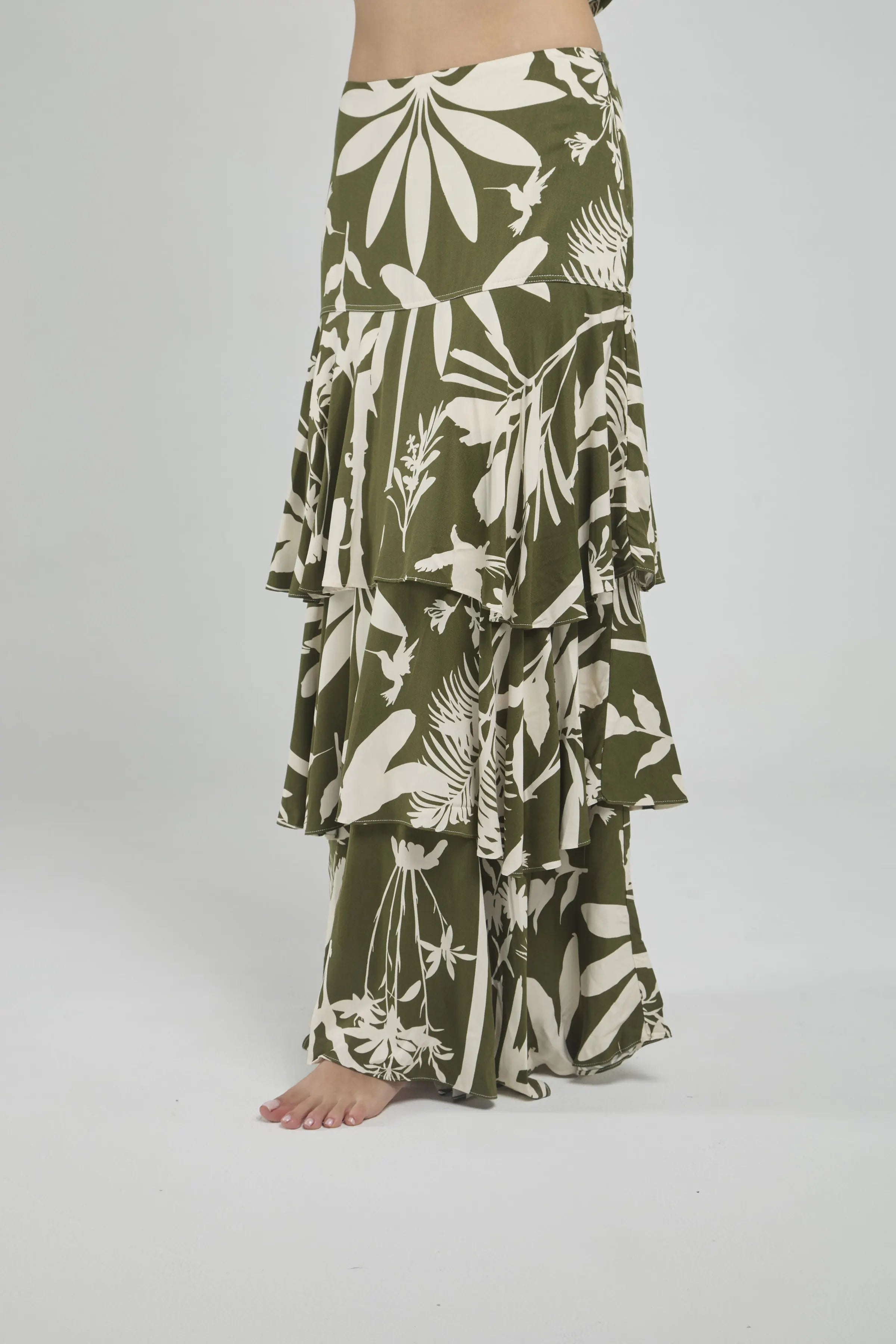 FALDA ESTAAMPADA HOJAS CAPAS BOLERO CIERRE LADOS