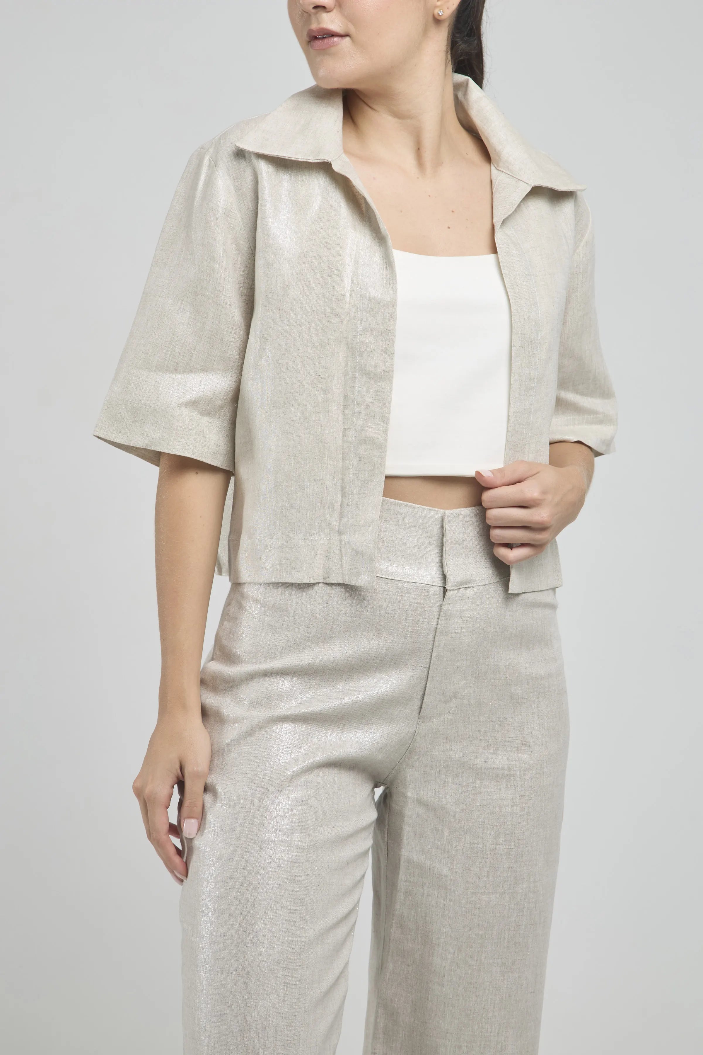 CHAQUETA ABIERTA LINO BRILLANTE C/C MANGA CORTA