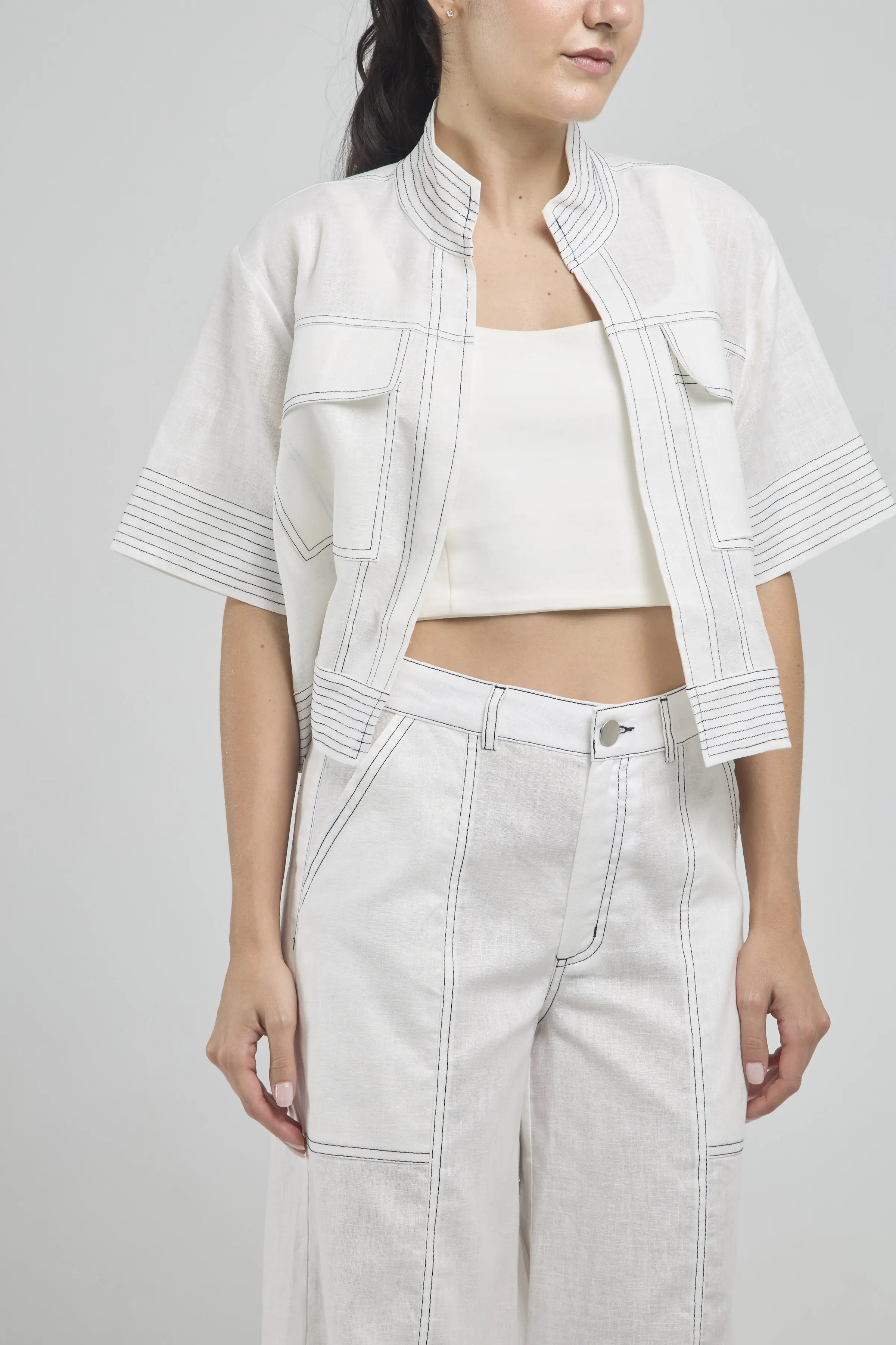 CHAQUETA CORTA ABIERTA MANGA CORTE  C/N PESPUNTE