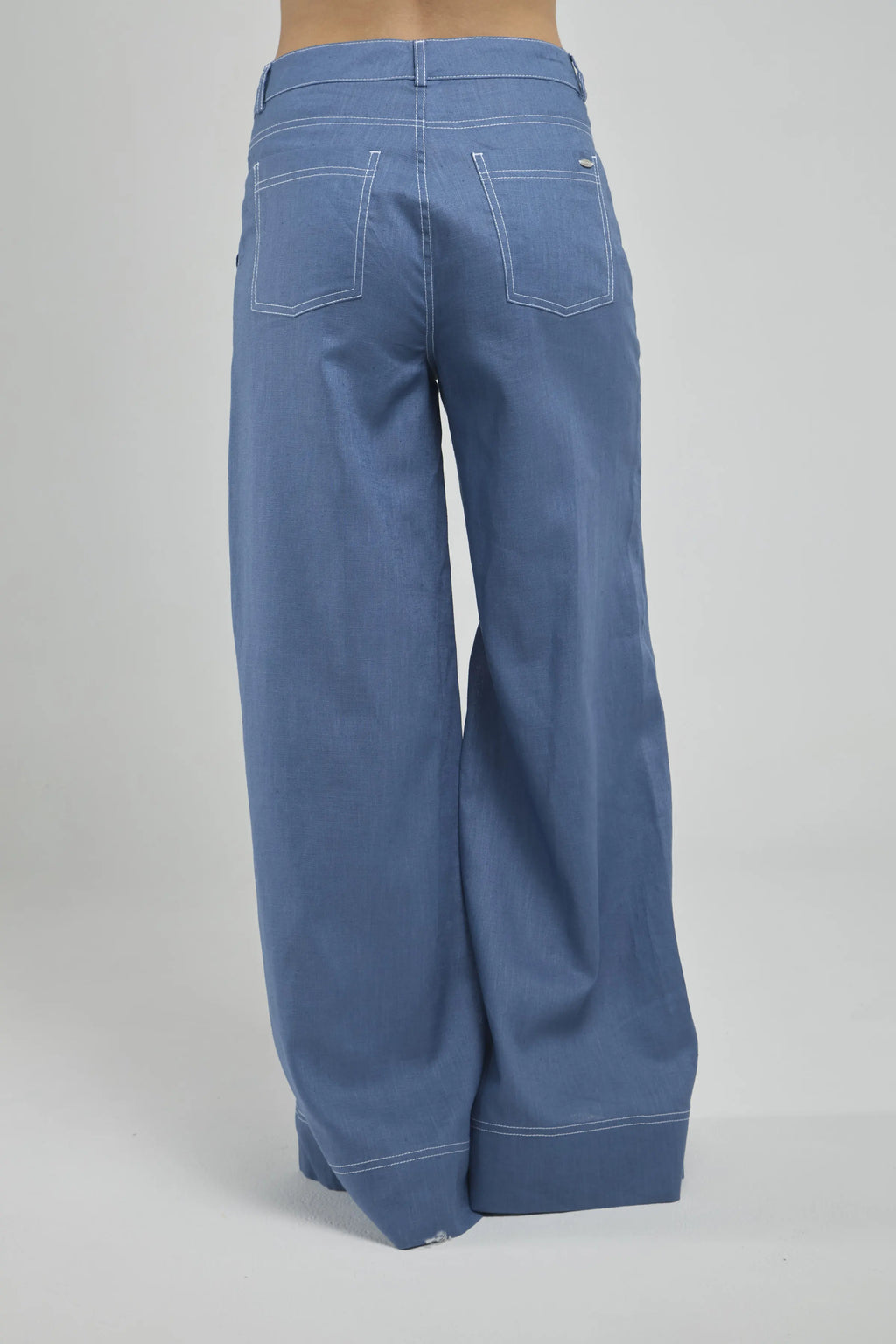 PANTALON ANCHO BOLSILLO CUADRADO  PESPUNTE PIERNA