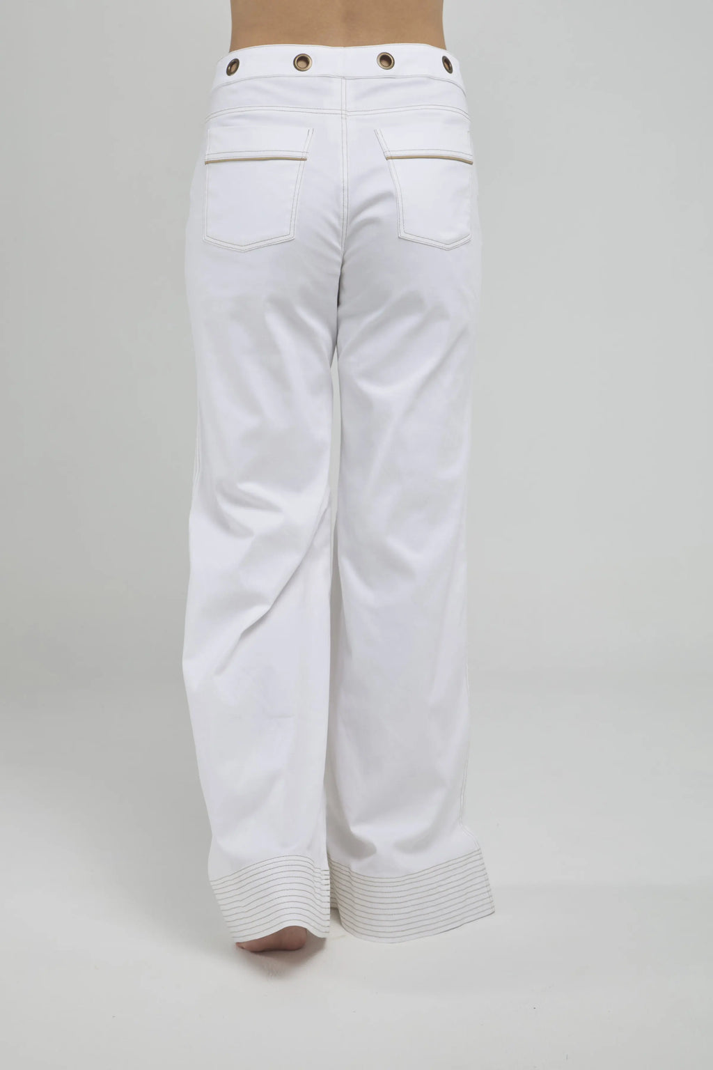 PANTALON BOTA CAMPANA RUEDO PESPUNTE  PRETINA HOJAL