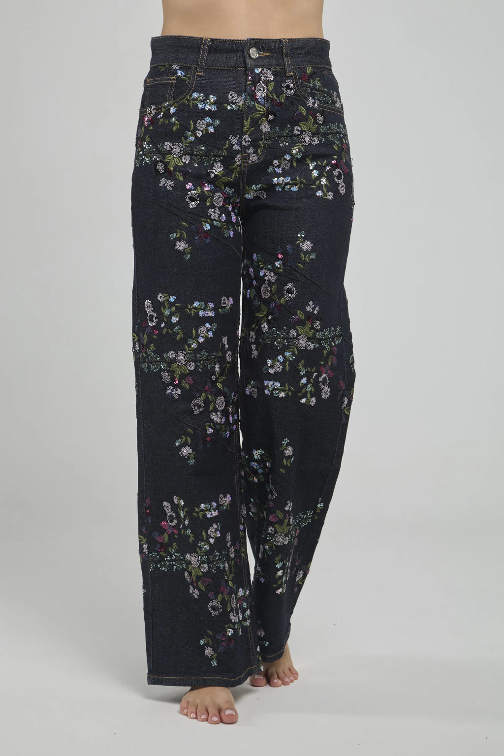 JEANS BOTA RECTA BODADO FLOR LENTEJUELAS