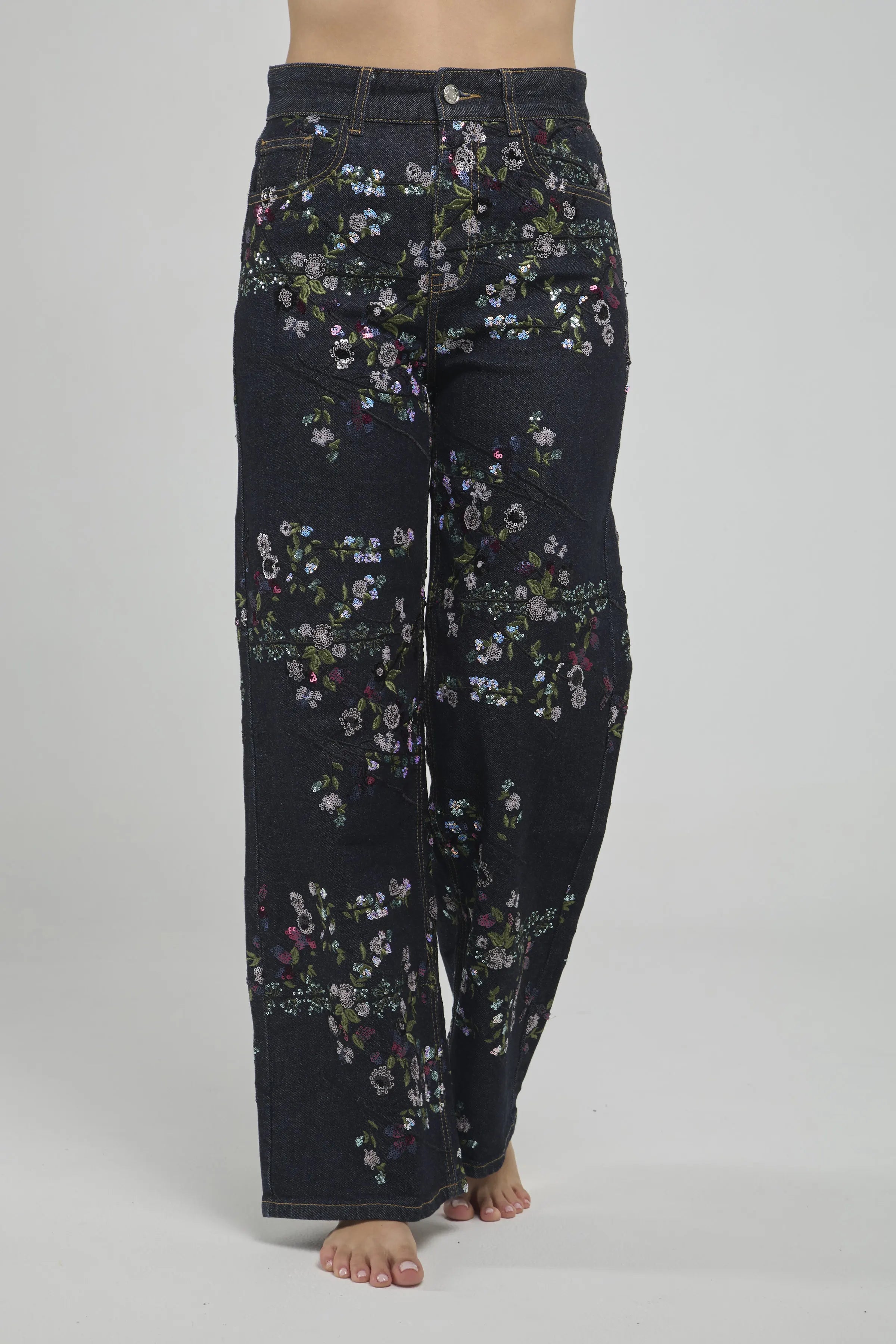 JEANS BOTA RECTA BODADO FLOR LENTEJUELAS