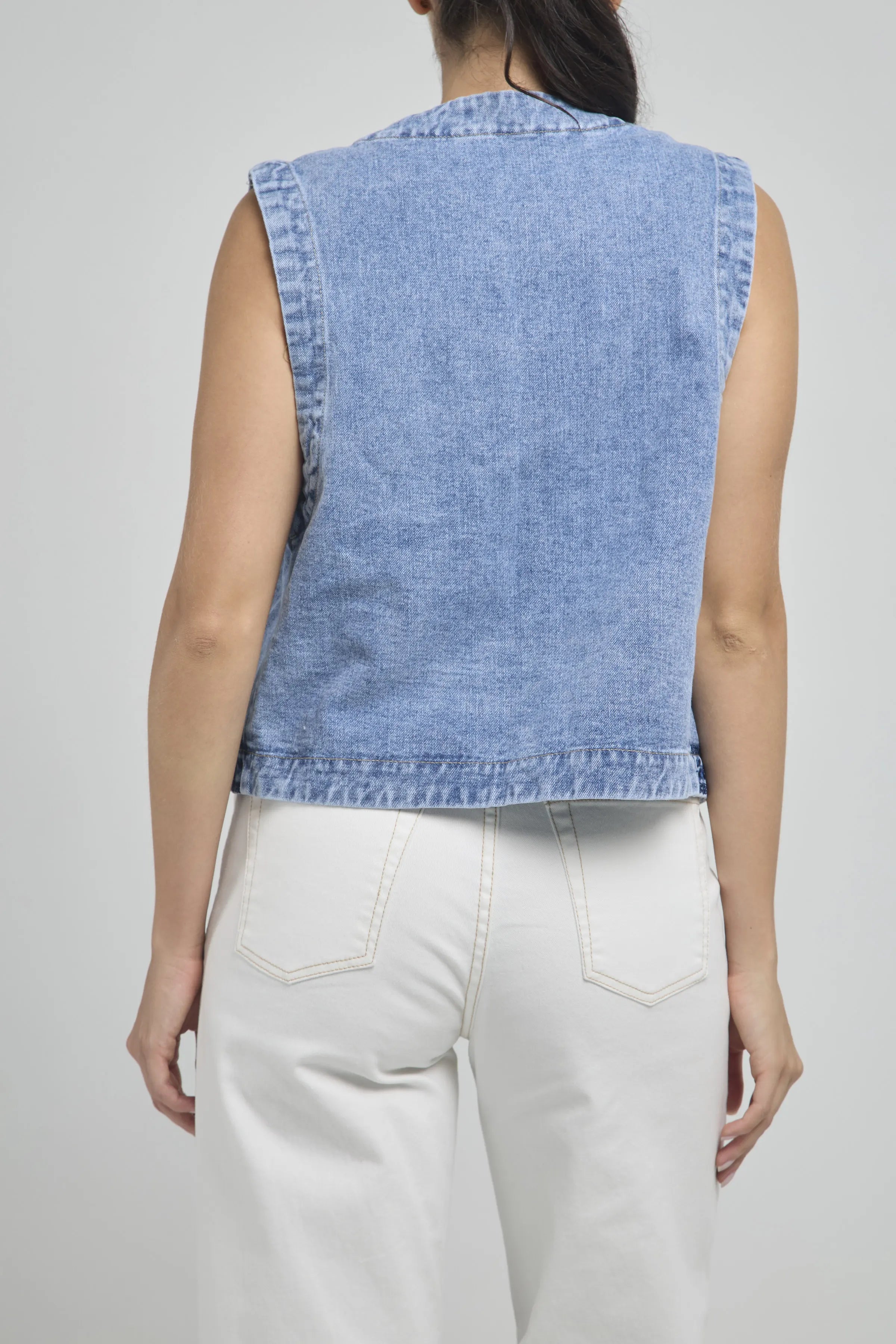 CHALECO ABIERTO BORDADO FLORES AZUL OSCURO