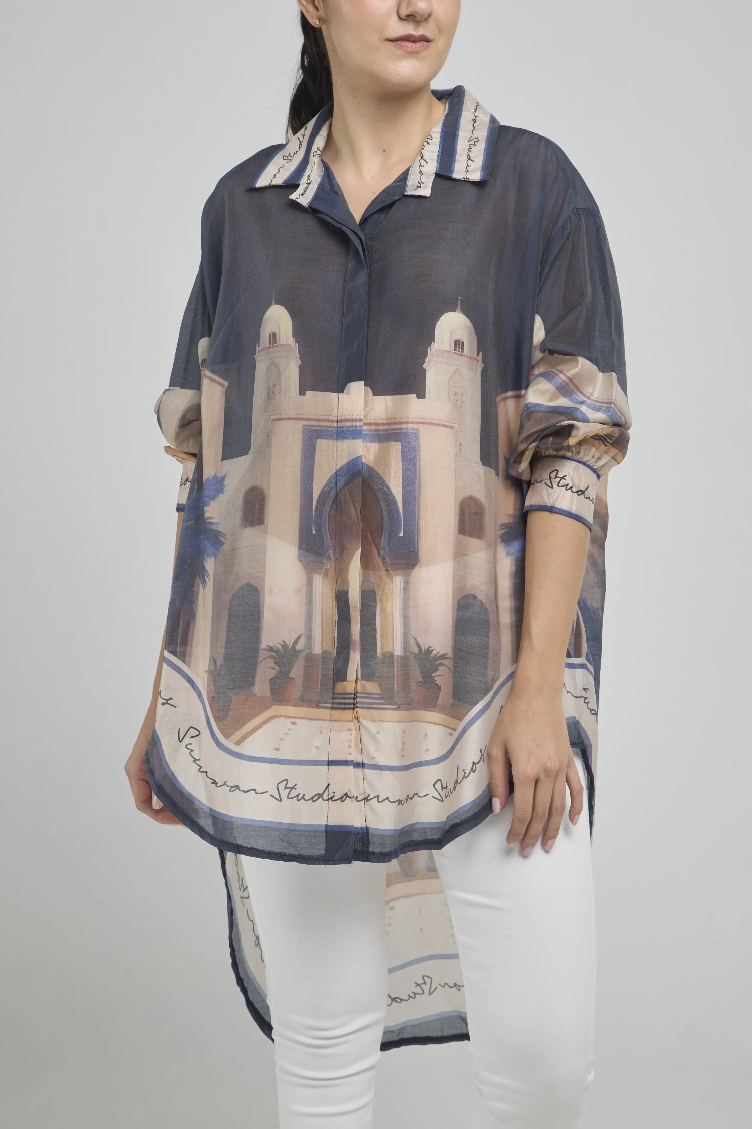 BLUSON ESTAMPADO CASTILLO CUELLO CAMISERO DOBLE PERILLA COLA