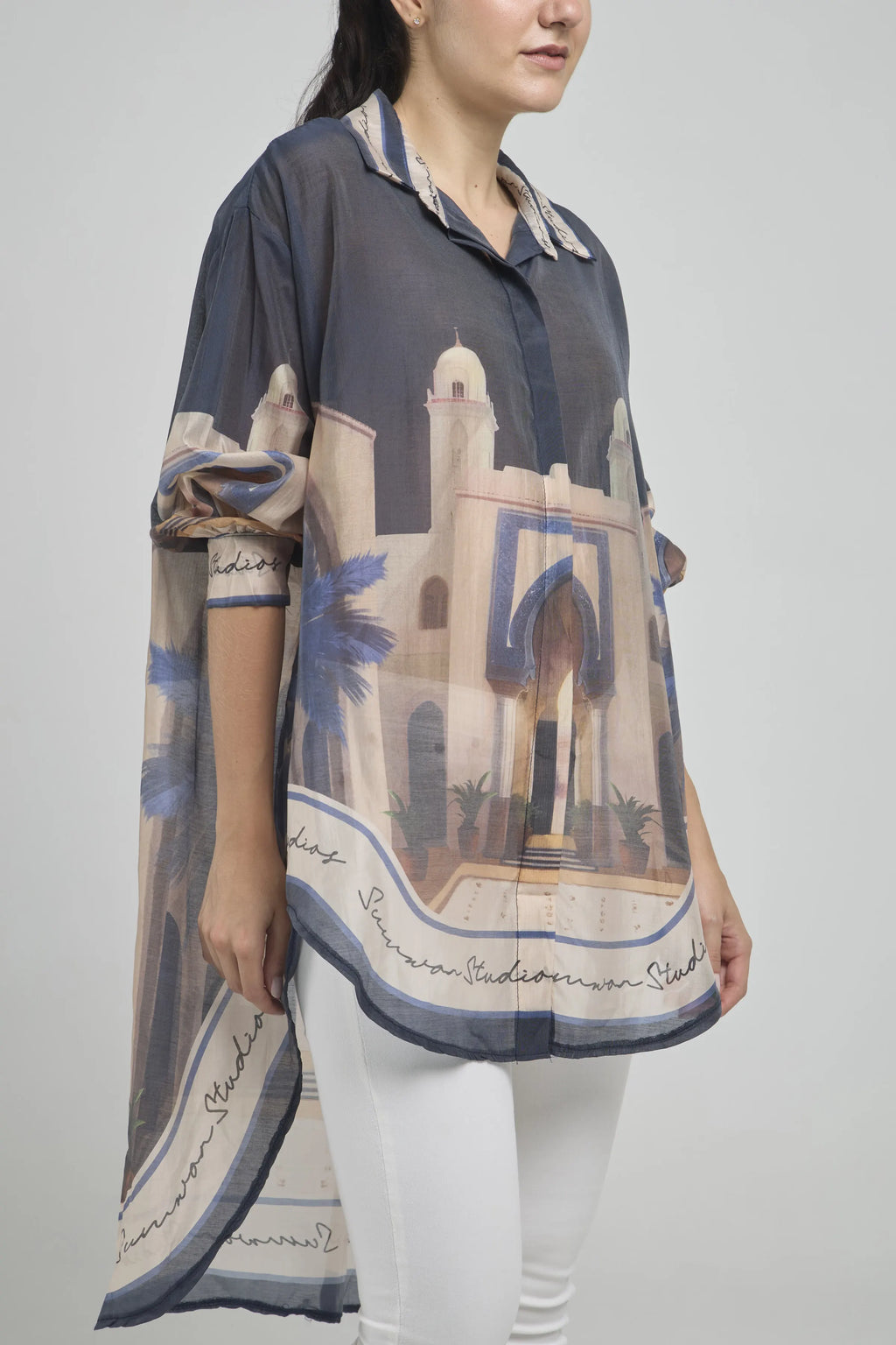 BLUSON ESTAMPADO CASTILLO CUELLO CAMISERO DOBLE PERILLA COLA