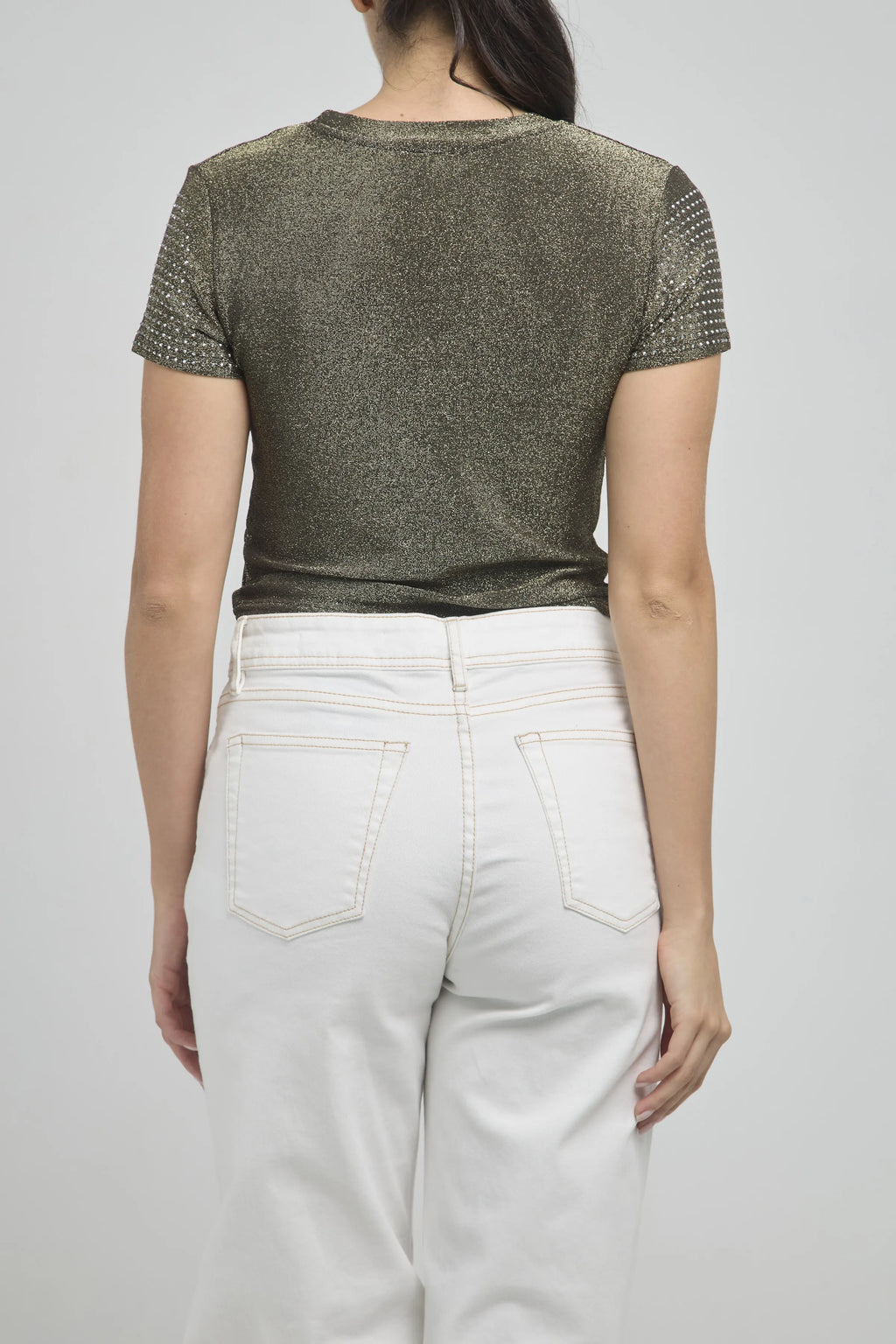 CAMISETA CORTA MAGA CORTA CUELLO RENDO CON CHISPAS