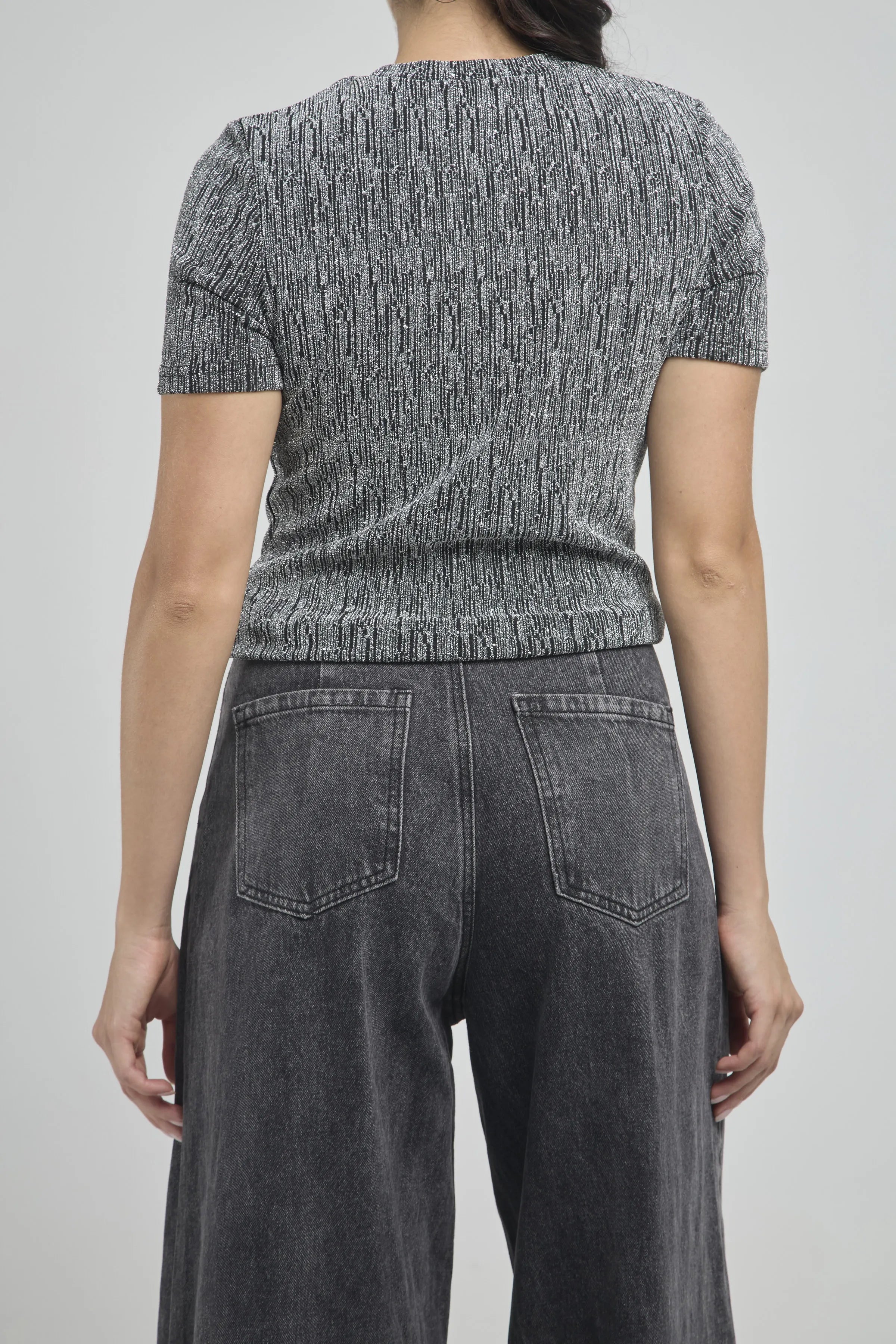 CAMISETA BRILLANTE MANGA CORTA  CUELLO RESDONDO