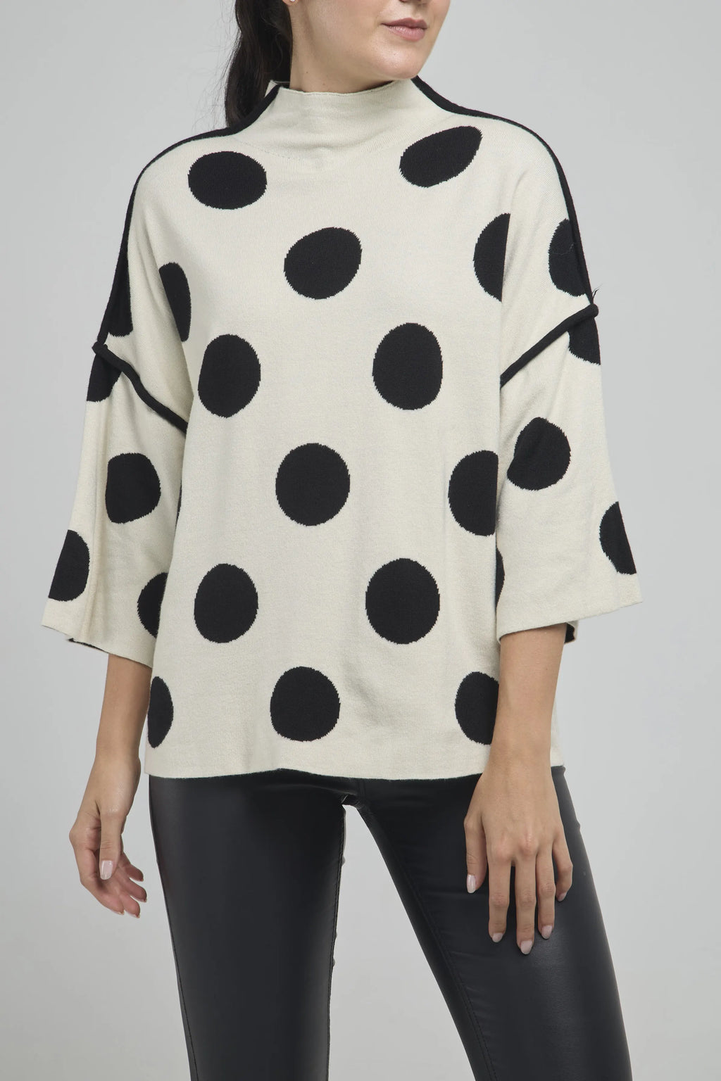 BUSO TEJIDO MANGA 3/4 ESTAMPADO BOLAS CUELLO NERU