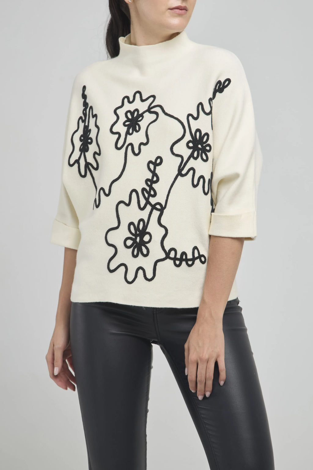 BUSO TEJIDO MANGA 3/4 BORDA FRENTE C/N