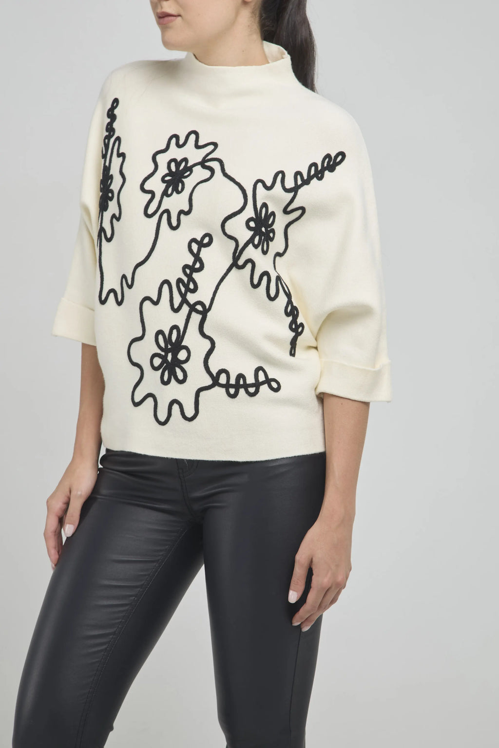 BUSO TEJIDO MANGA 3/4 BORDA FRENTE C/N