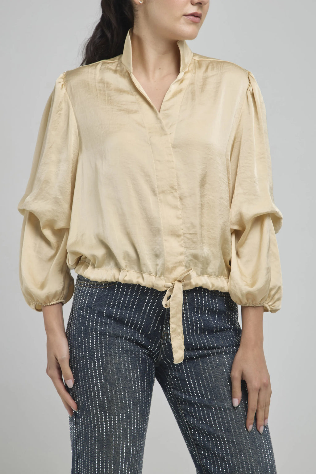 BLUSA JARETA MANGA PELLISCO CUELLO NERU