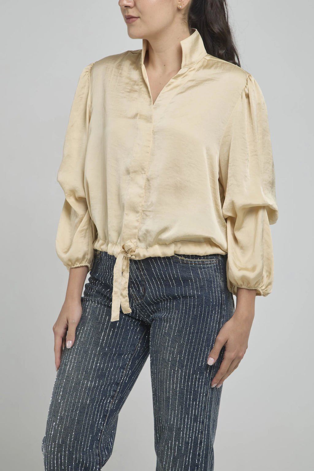 BLUSA JARETA MANGA PELLISCO CUELLO NERU