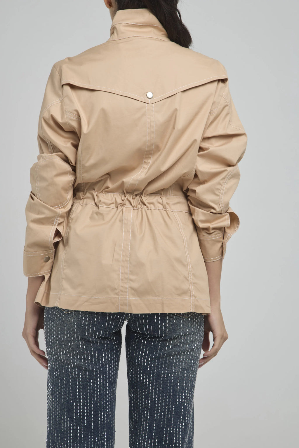 CHAQUETA TIPO SAFARI CODERA CINTURA PESPUNTE  C/N