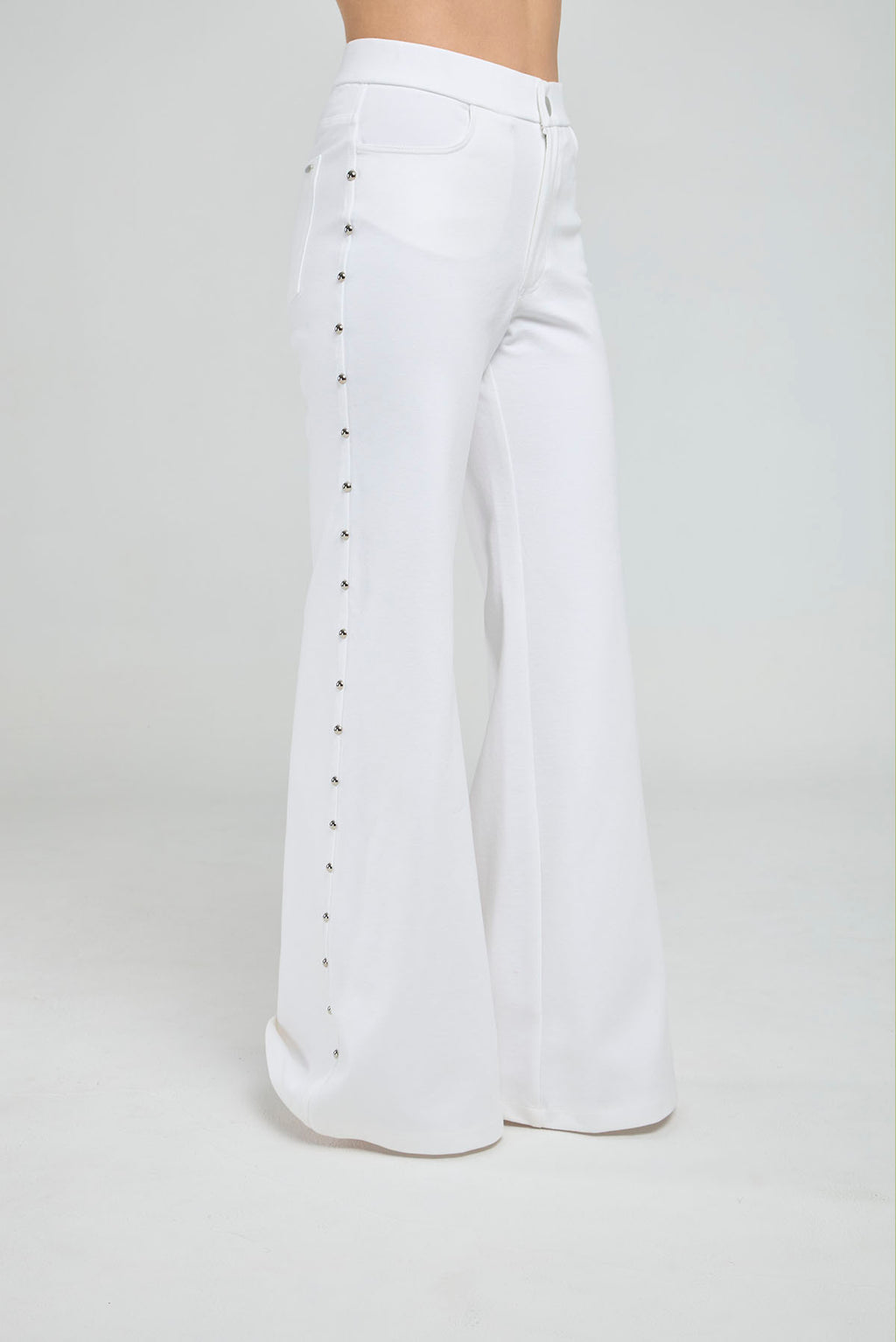 PANTALON BOTA RECTA CON TACHES LATERALES
