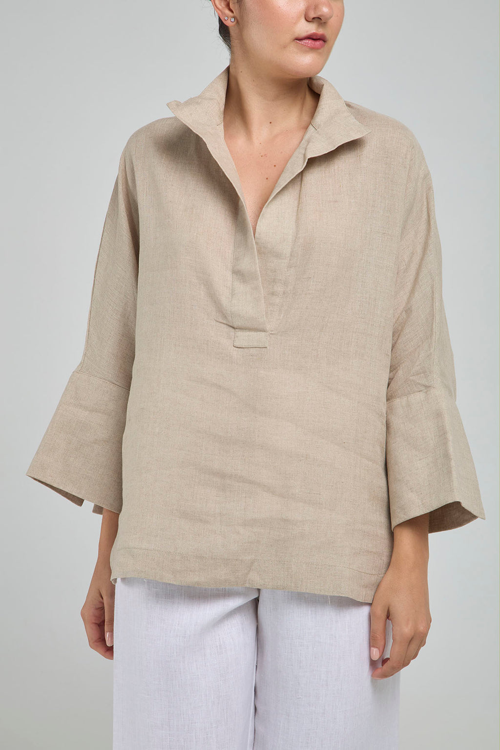 BLUSA LINO PERILLA INTERRUMPIDA  CORTE ATRAS CURVA R
