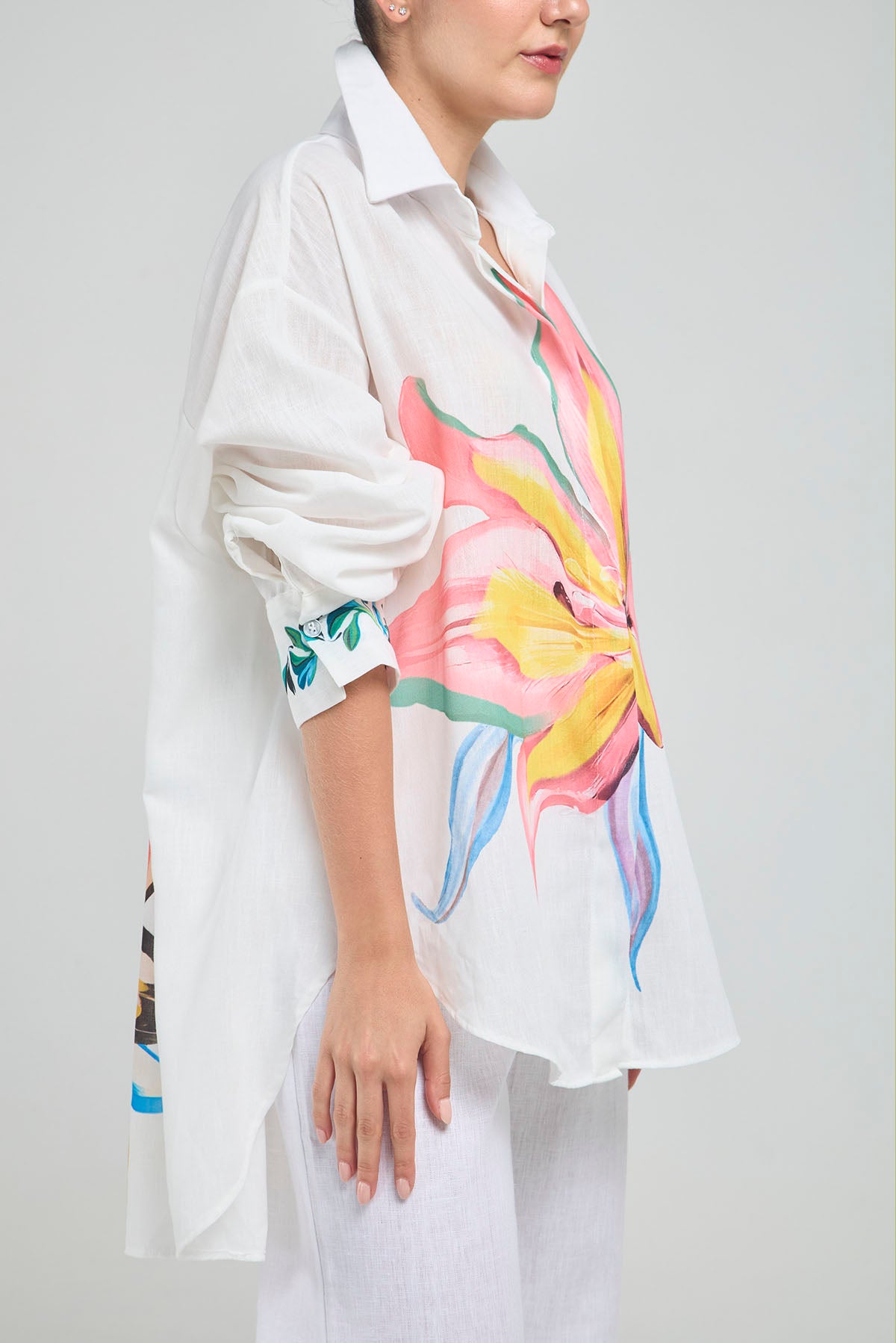 BLUSON LINO COLA FLOR ESTAMPADA COLA CUELLO CAMISERO  MANGA LARGA