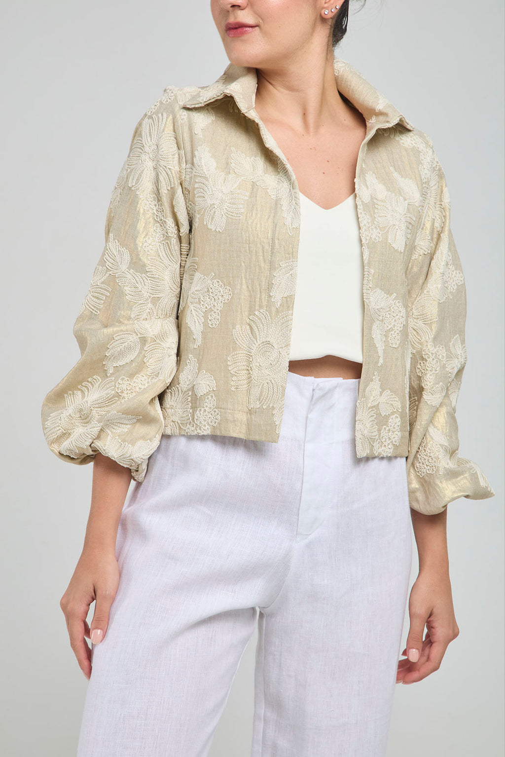 CHAQUETA EN LINO DORADO BORDADA