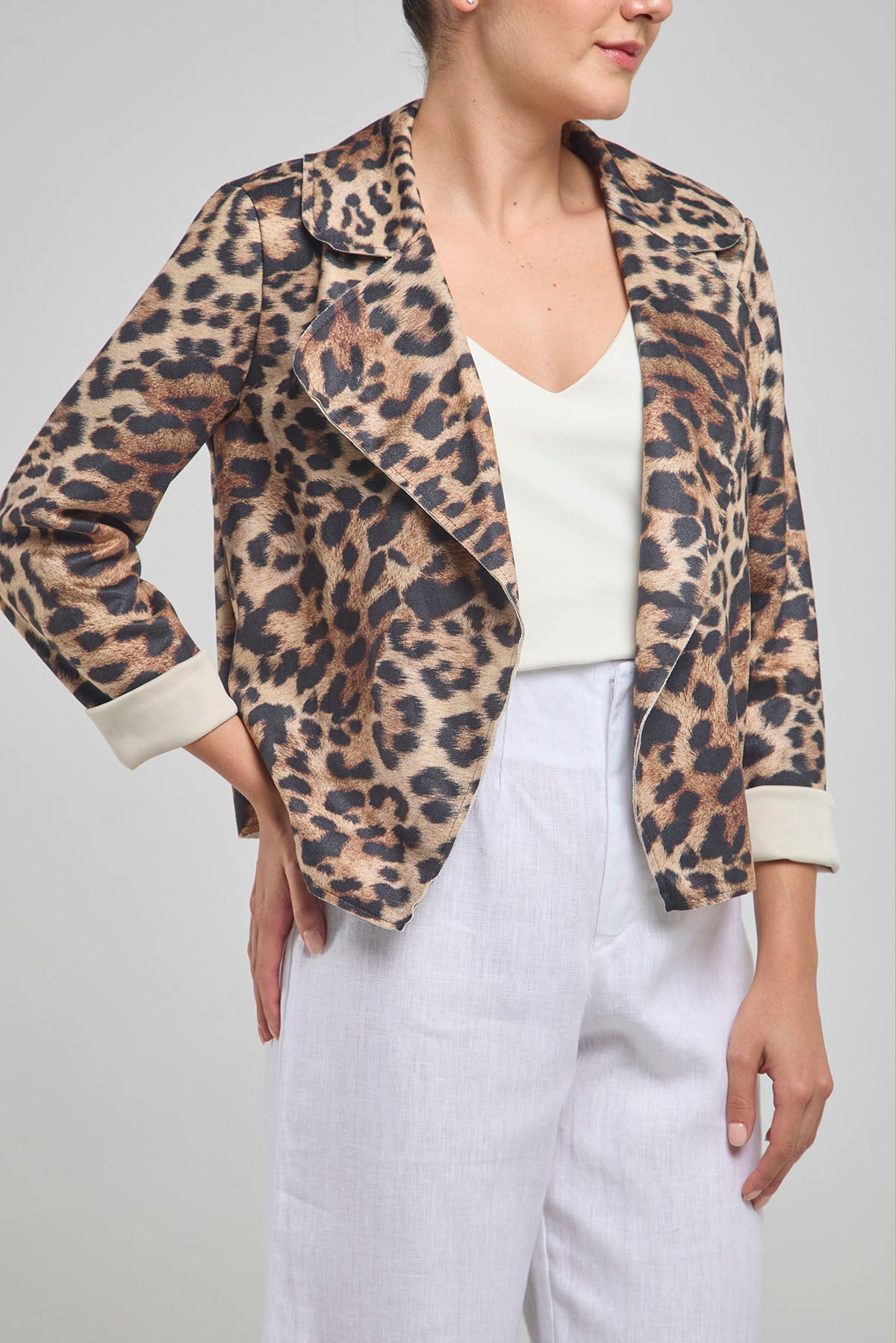 CHAQUETA TIPO BLAZER ANIMAL PRINT MANGA LARGA CUELLO SOLAPA