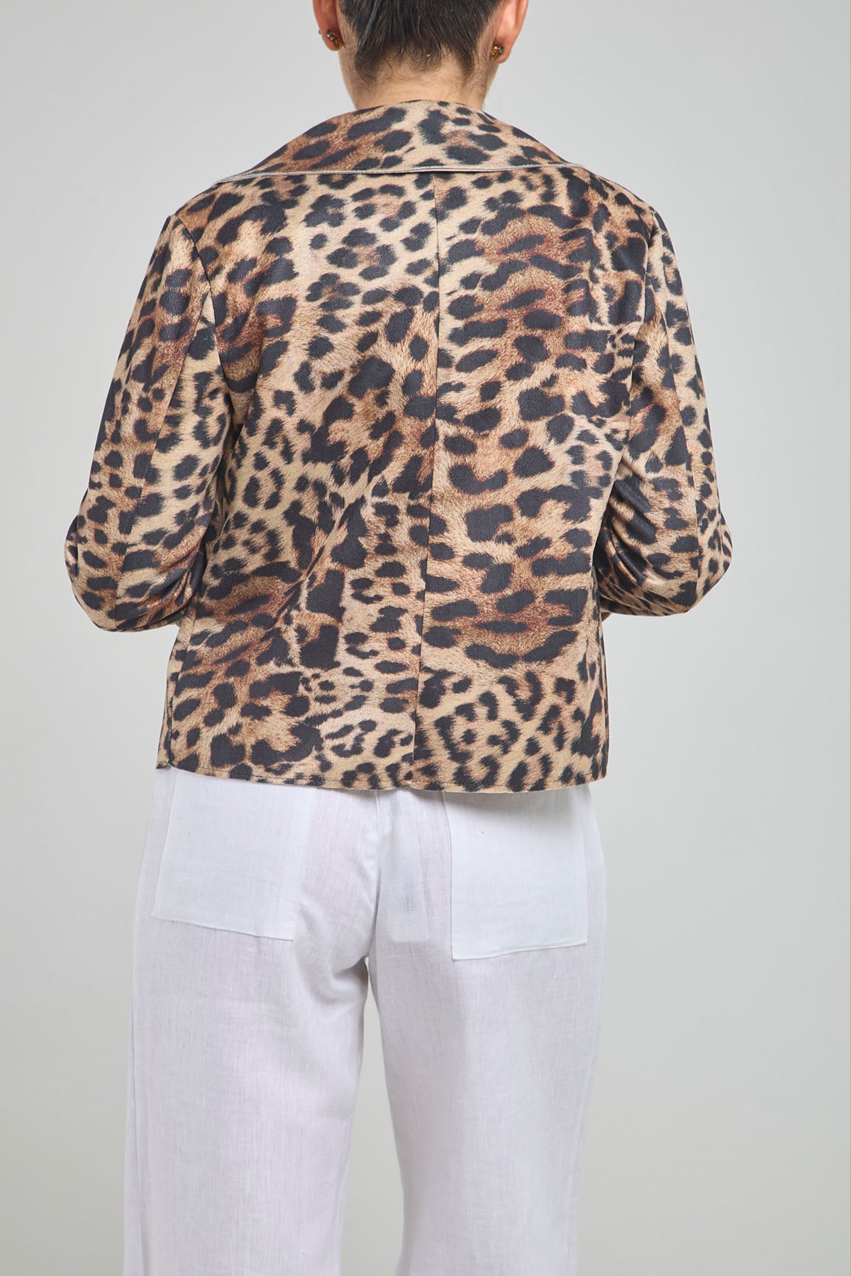 CHAQUETA TIPO BLAZER ANIMAL PRINT MANGA LARGA CUELLO SOLAPA