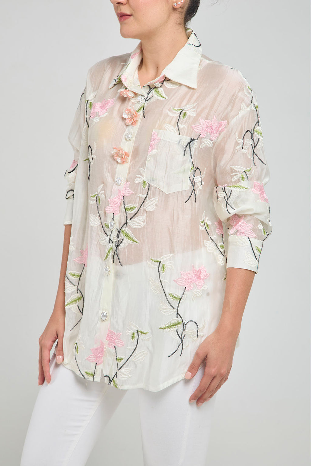 CAMISA VELO BORDADO PRENDEDOR FLOR PASTA
