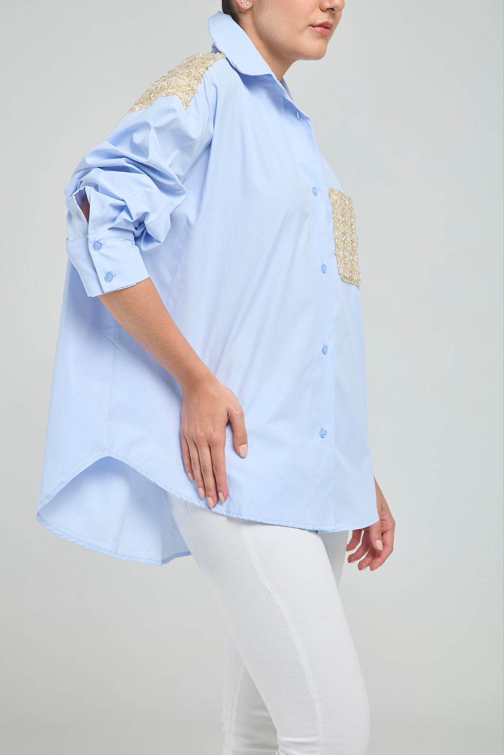 CAMISA APLIQUES ESPALDA BOLSILLO TELA BURDA  M/L C/C