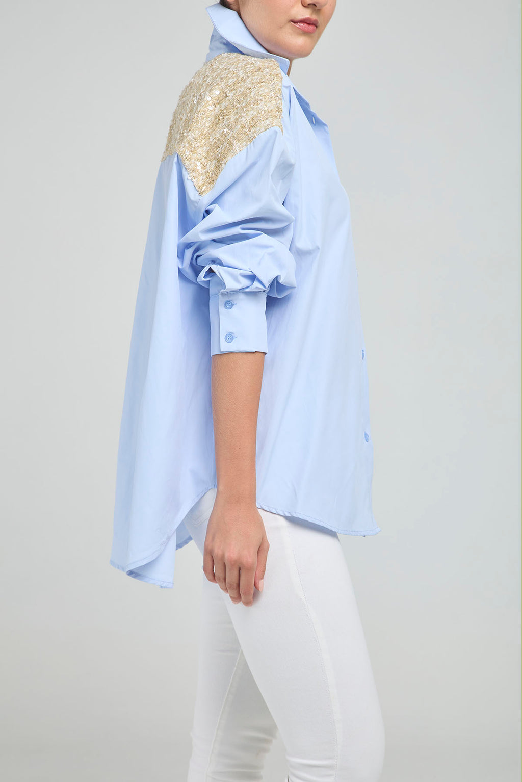 CAMISA APLIQUES ESPALDA BOLSILLO TELA BURDA  M/L C/C