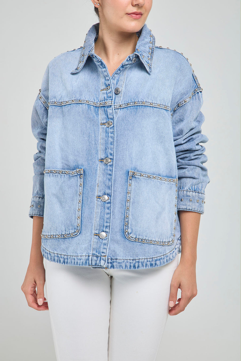 CHAQUETA JEANS BOLSILLOS TACHES CUELLO CAMISERO MANGA LARGA