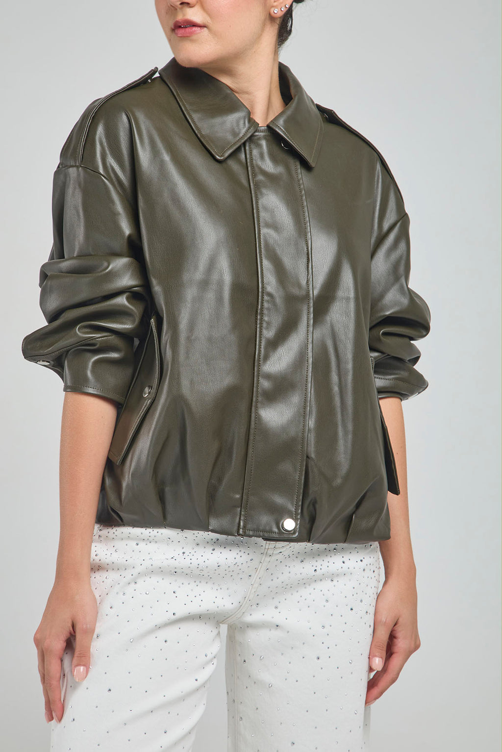 CHAQUETA BOLSILLO TAPAS CHARRTERA HOMBRO  C/C M/L