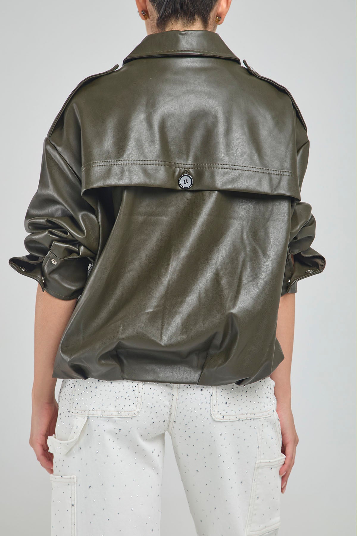CHAQUETA BOLSILLO TAPAS CHARRTERA HOMBRO  C/C M/L