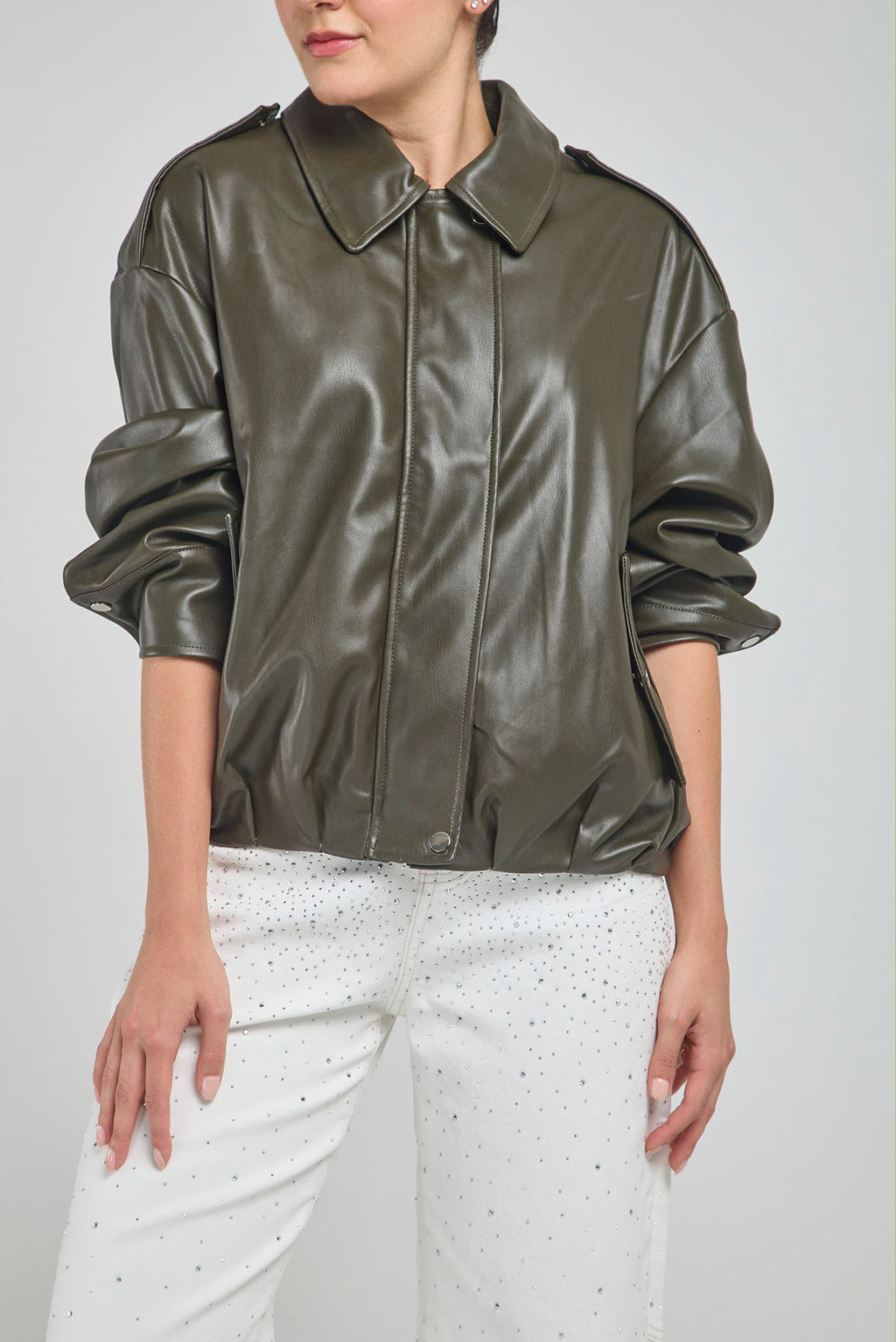 CHAQUETA BOLSILLO TAPAS CHARRTERA HOMBRO  C/C M/L