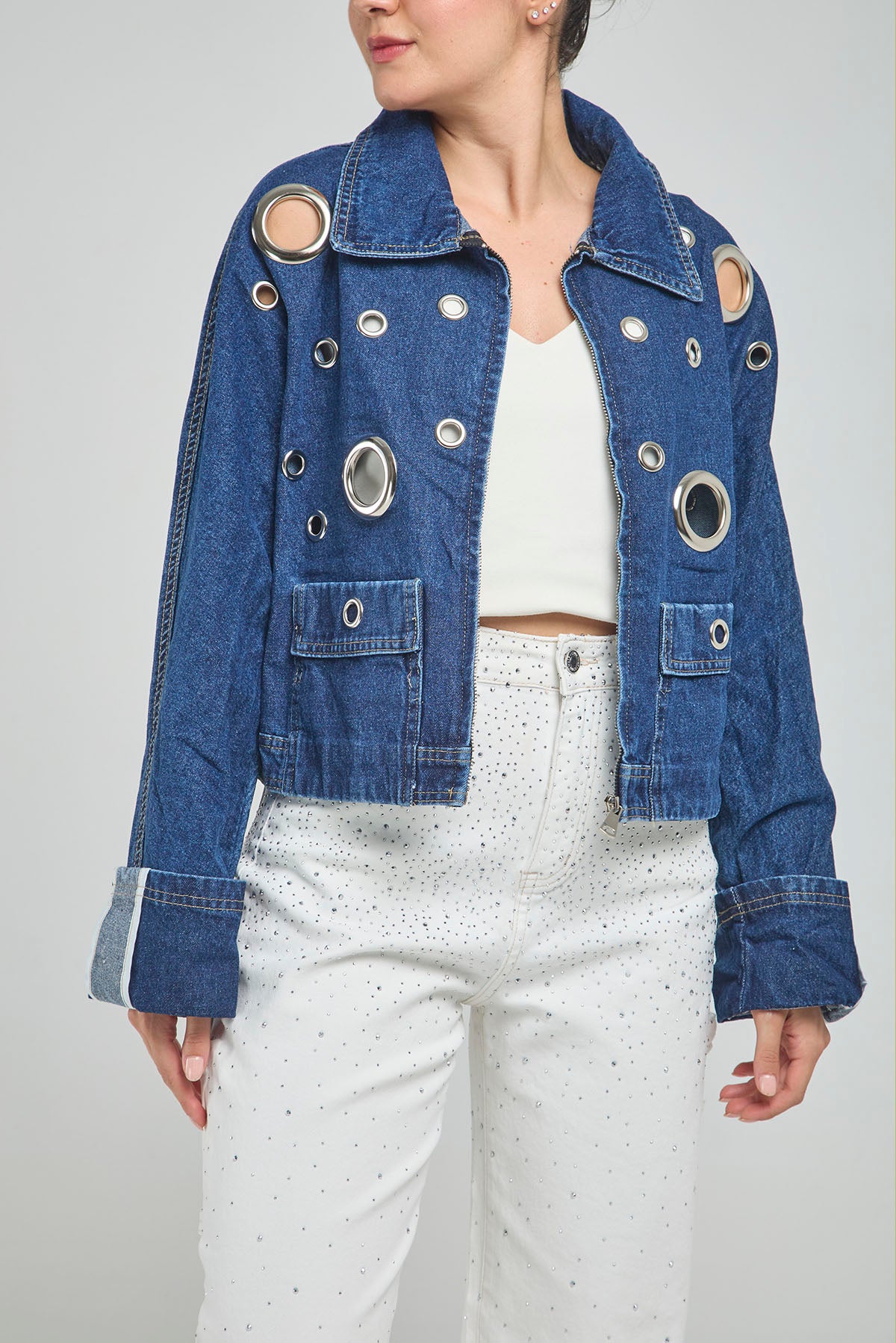 CHAQUETA JEAN CIERRE OJALETE METAL FRENTE