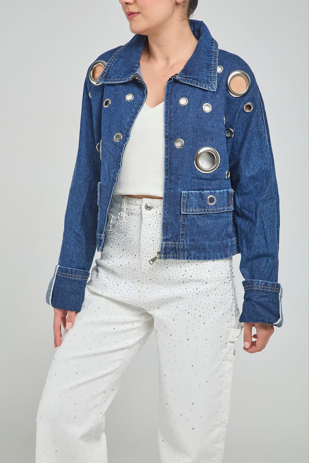 CHAQUETA JEAN CIERRE OJALETE METAL FRENTE