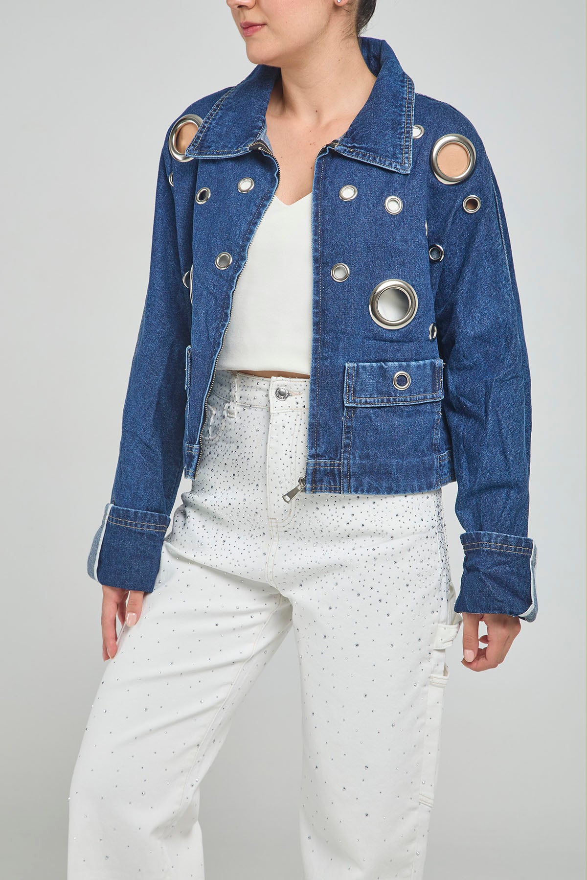 CHAQUETA JEAN CIERRE OJALETE METAL FRENTE