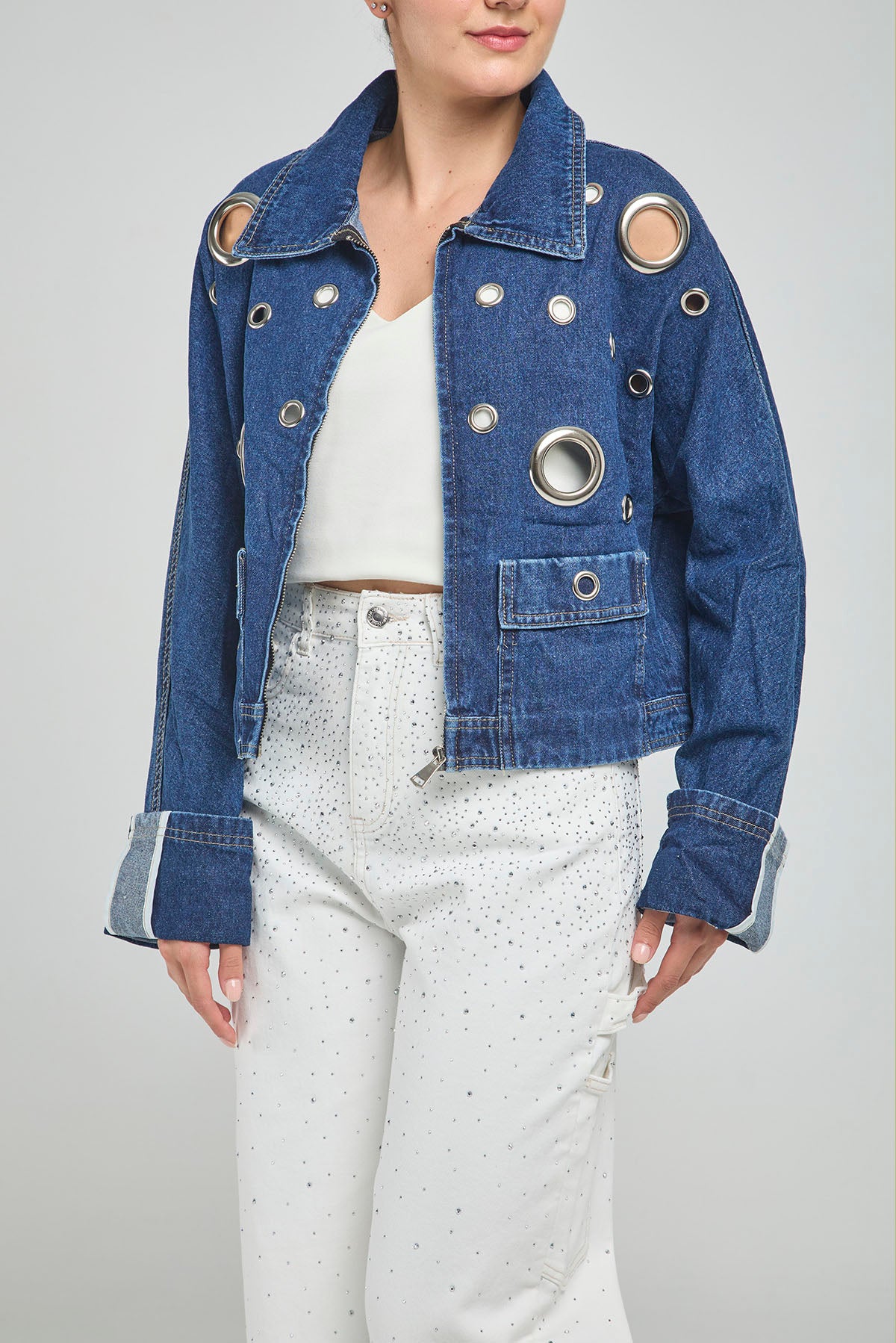 CHAQUETA JEAN CIERRE OJALETE METAL FRENTE
