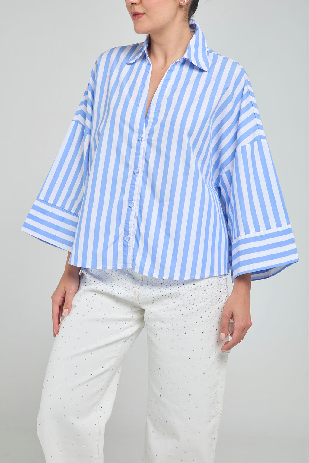 CAMISA CORTA RAYAS GRUESA MANGA 3/4 CUELLO CAMISERO  EN V