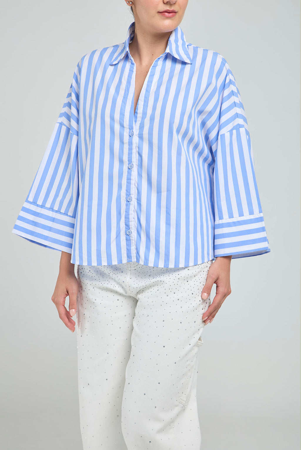 CAMISA CORTA RAYAS GRUESA MANGA 3/4 CUELLO CAMISERO  EN V