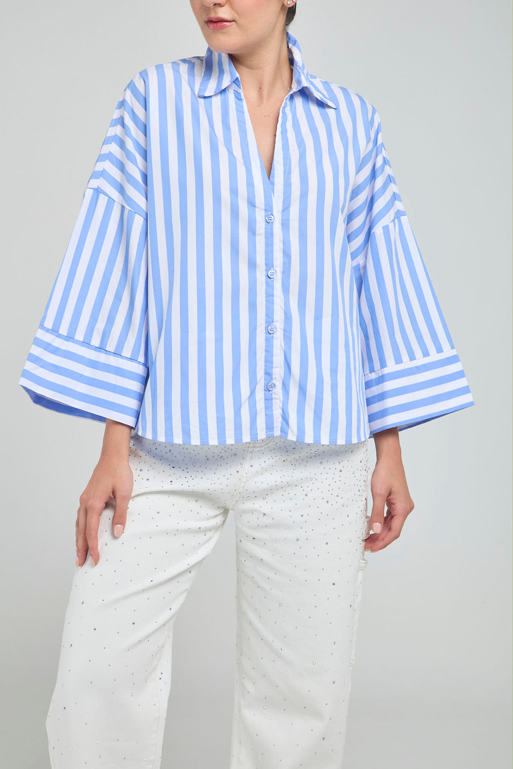 CAMISA CORTA RAYAS GRUESA MANGA 3/4 CUELLO CAMISERO  EN V