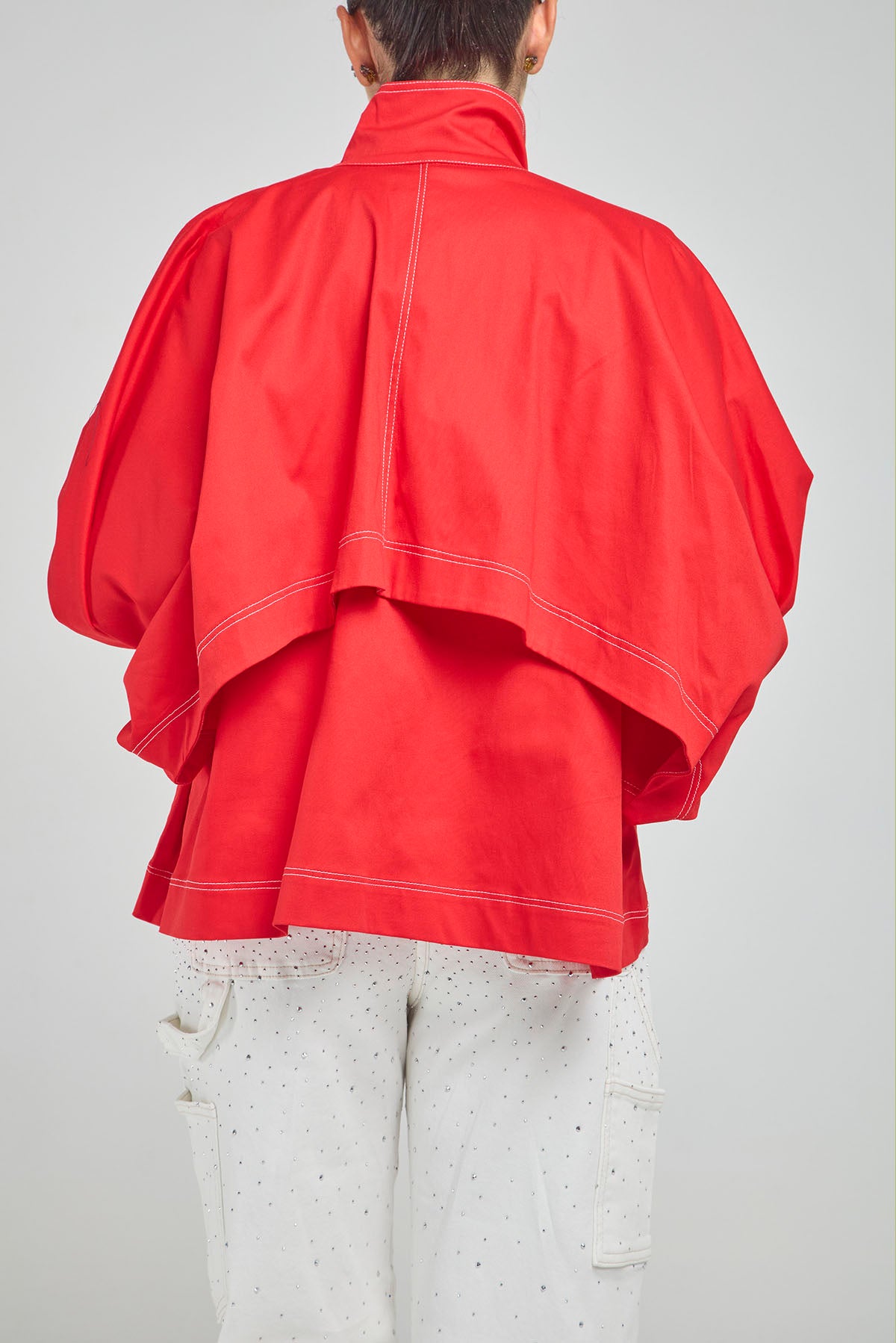 CHAQUETA LARGA ABIERTA  OJALETES PERILLA  MANGA MURCIELAGO