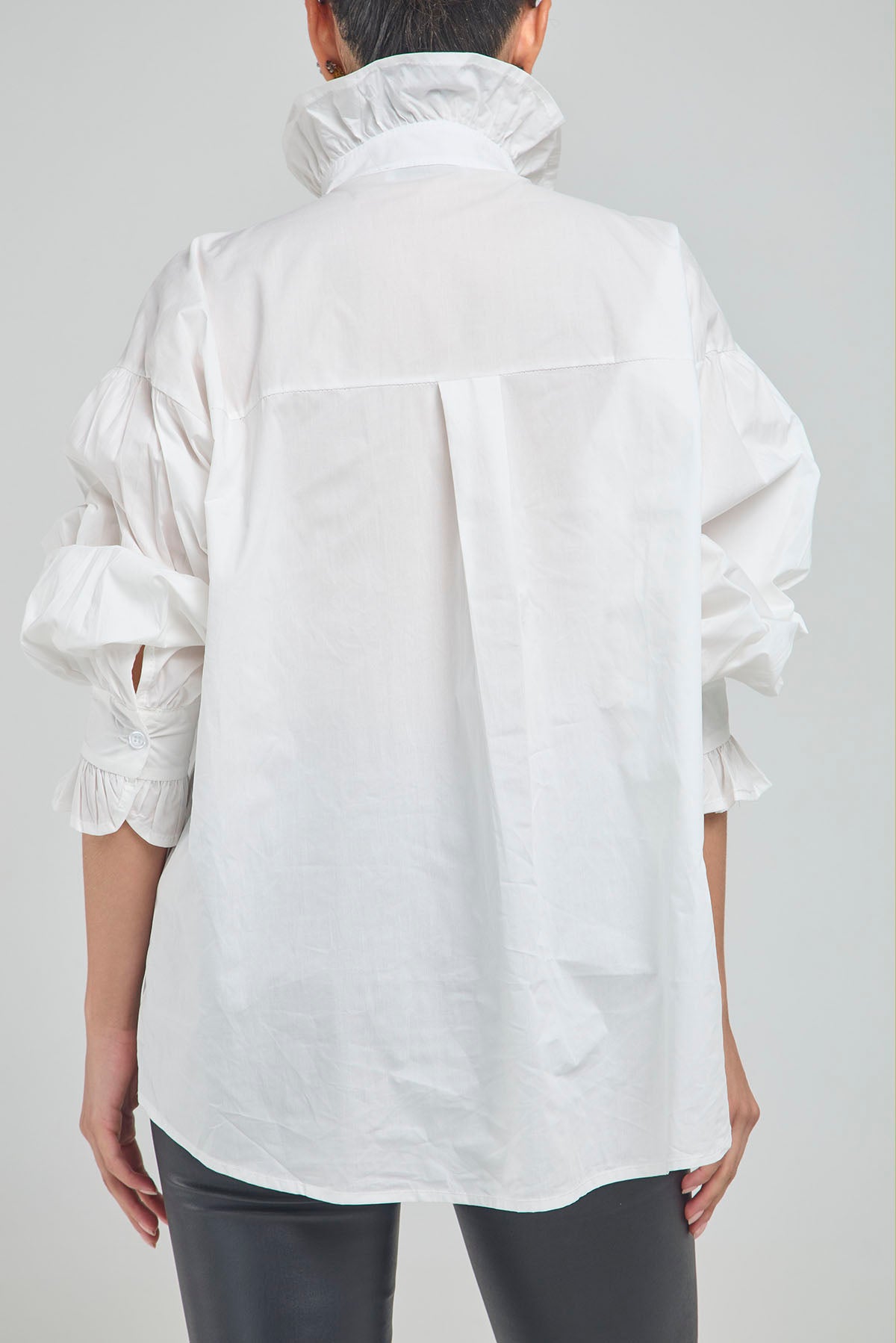 CAMISA PERILLA ESCODIDA BOLERO CUELLO PUÑO BOTON PIEDRA