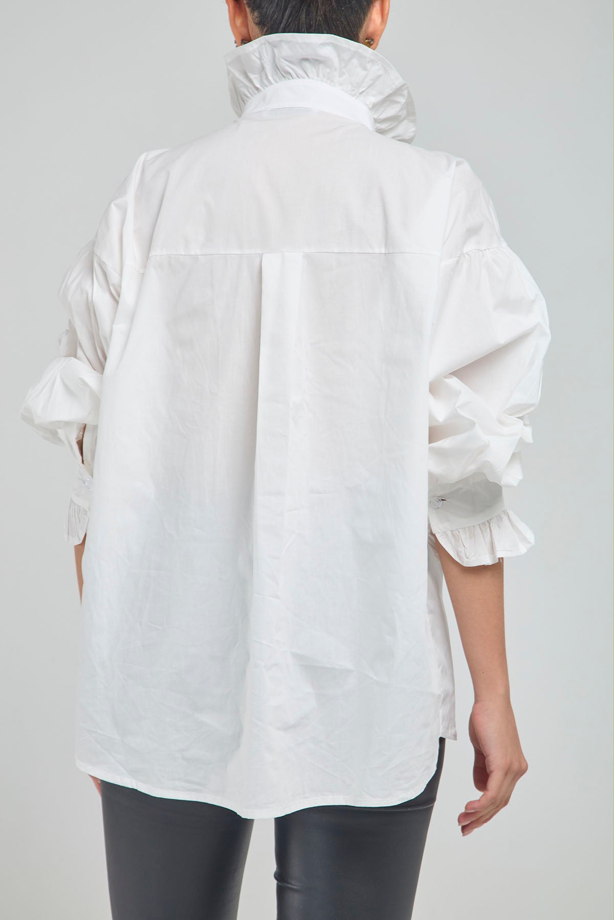 CAMISA PERILLA ESCODIDA BOLERO CUELLO PUÑO BOTON PIEDRA