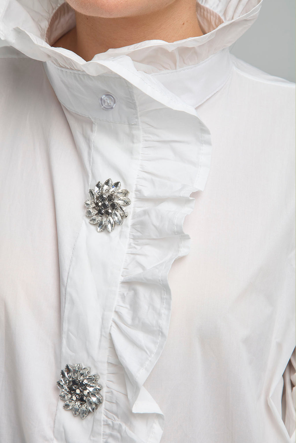 CAMISA PERILLA ESCODIDA BOLERO CUELLO PUÑO BOTON PIEDRA