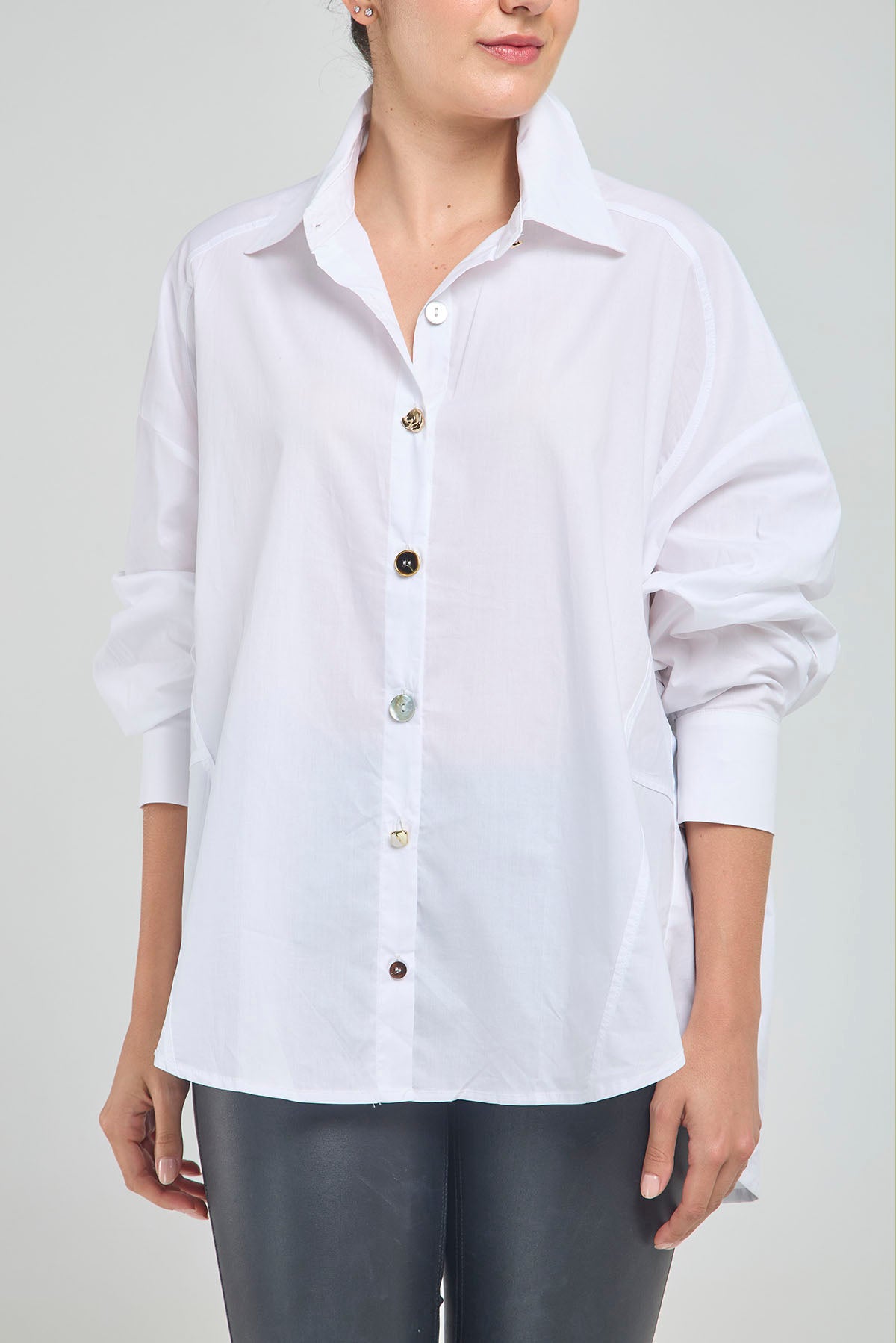 CAMISA CORTE LADOS FRENTE BOTON VARIOS CUELLO CAMISERO