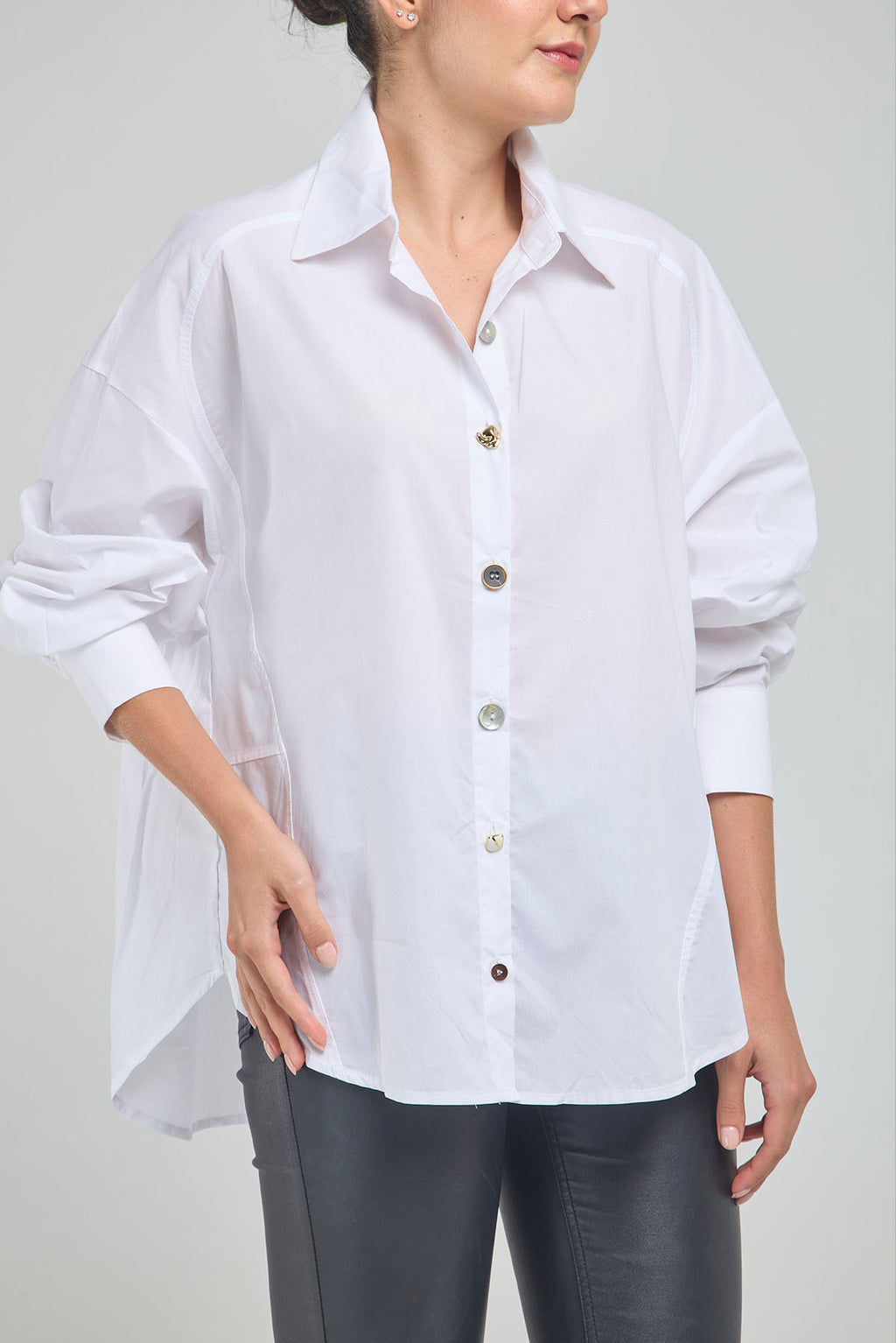 CAMISA CORTE LADOS FRENTE BOTON VARIOS CUELLO CAMISERO