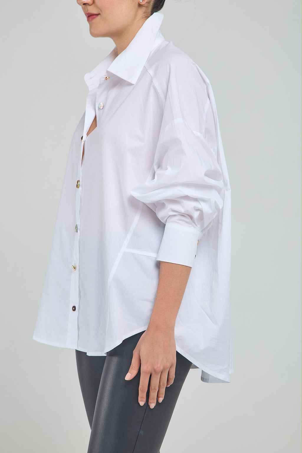 CAMISA CORTE LADOS FRENTE BOTON VARIOS CUELLO CAMISERO